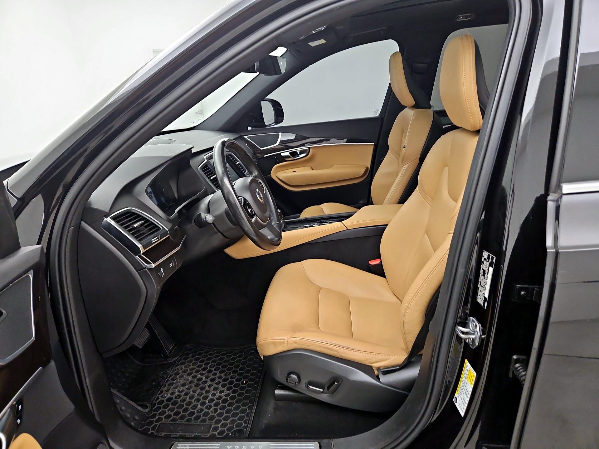 Thumbnail: 2019 Volvo XC90 - 11