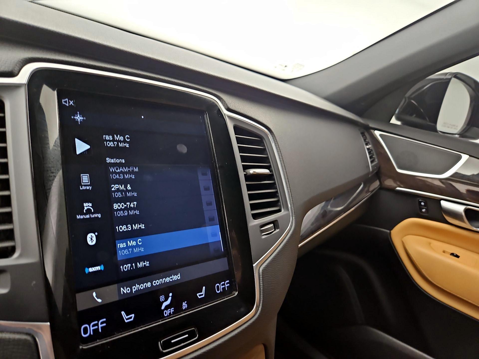 Thumbnail: 2019 Volvo XC90 - 15