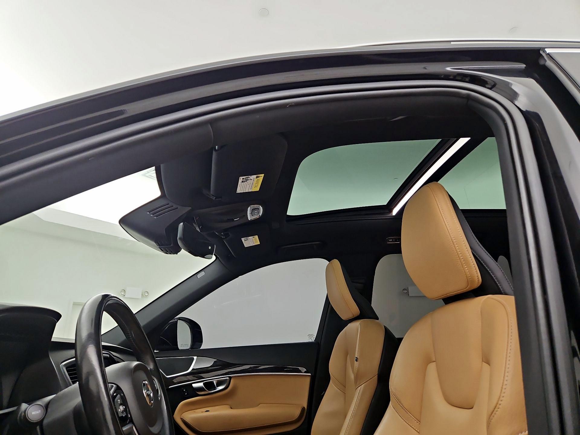 Thumbnail: 2019 Volvo XC90 - 19