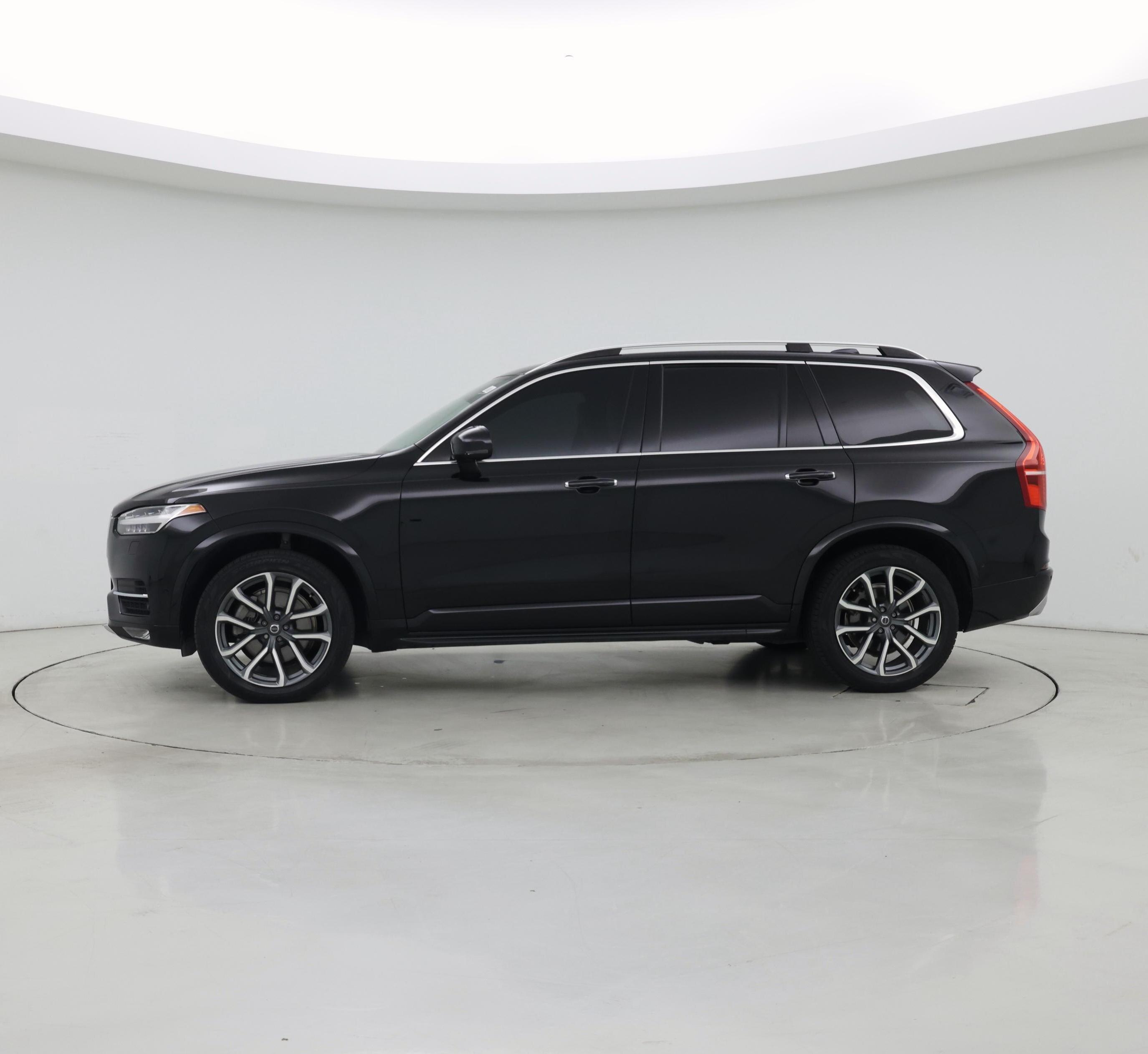 Thumbnail: 2019 Volvo XC90 - 3