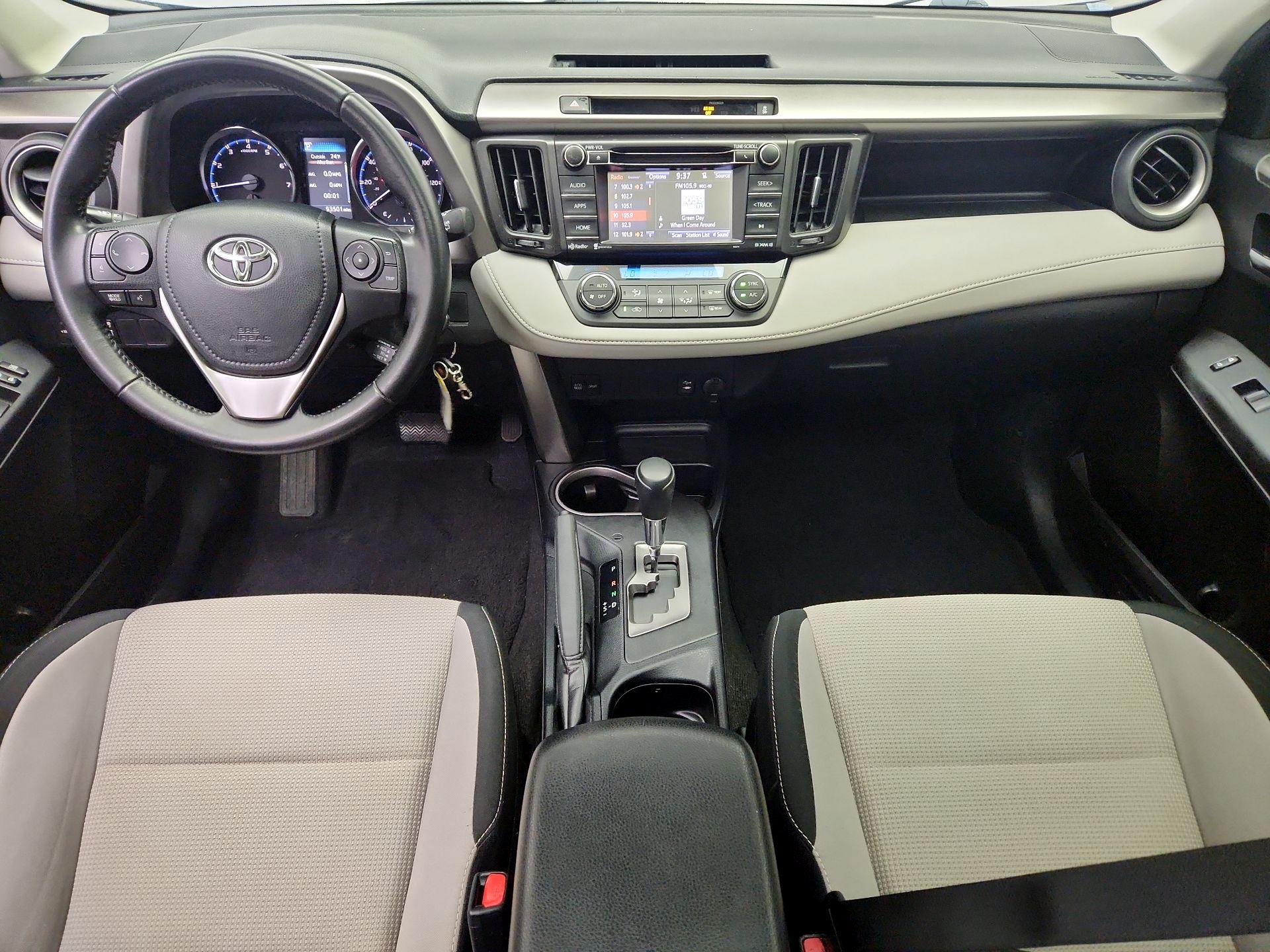 Thumbnail: 2016 Toyota RAV4 - 9