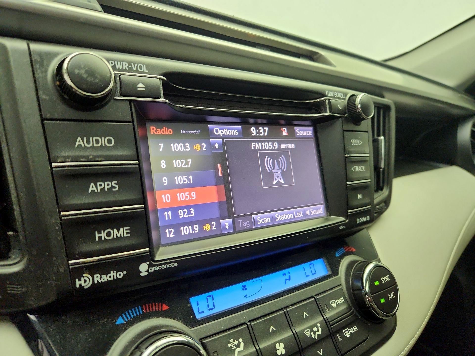 Thumbnail: 2016 Toyota RAV4 - 15