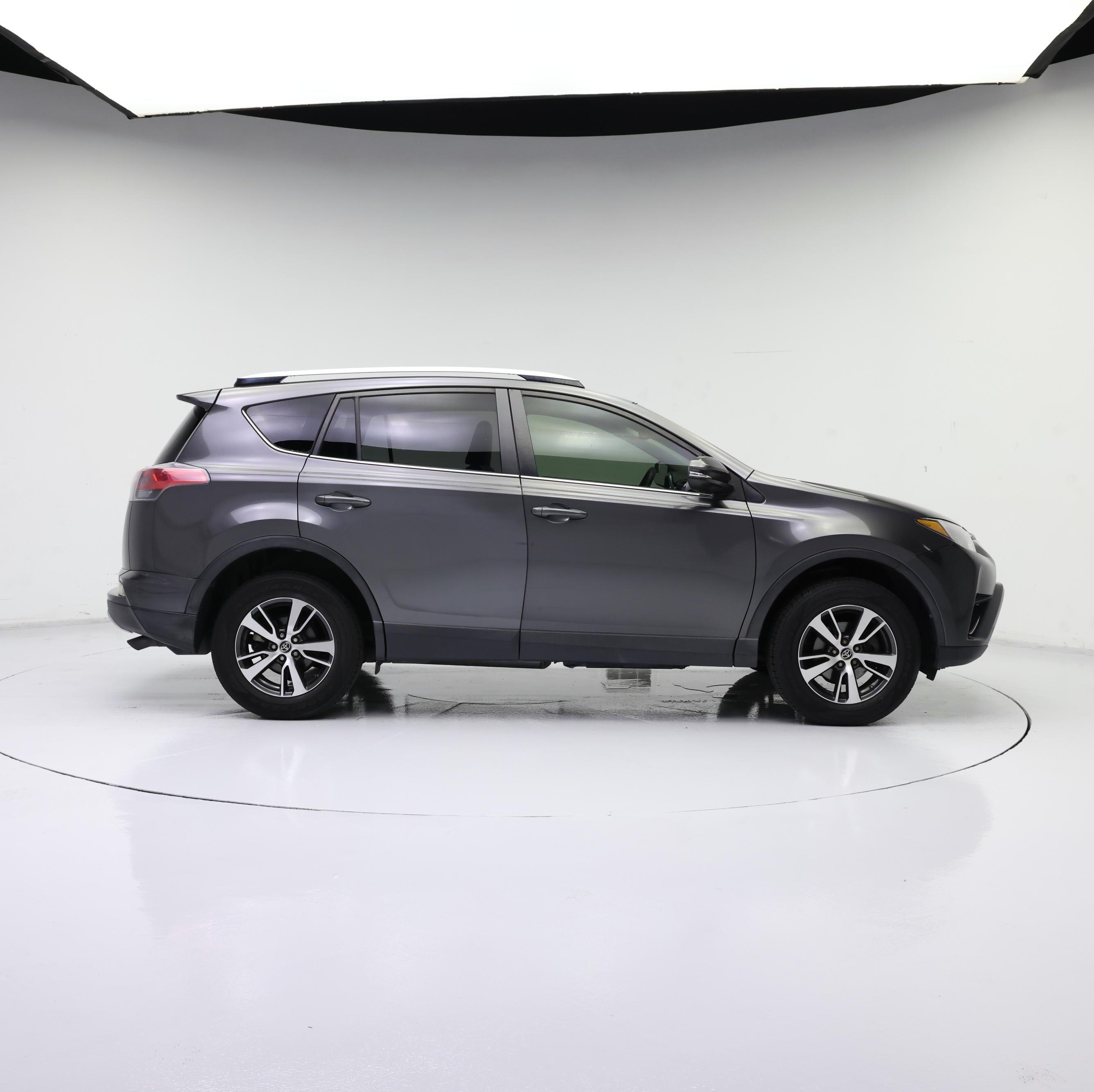Thumbnail: 2016 Toyota RAV4 - 7