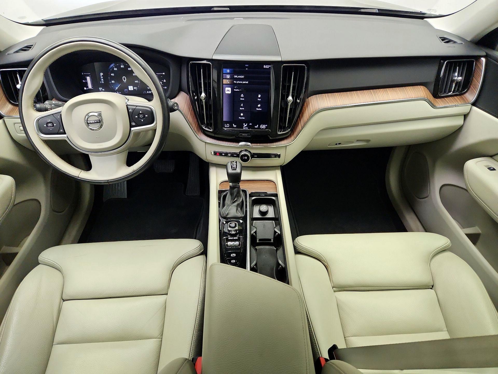 Thumbnail: 2019 Volvo XC60 - 9