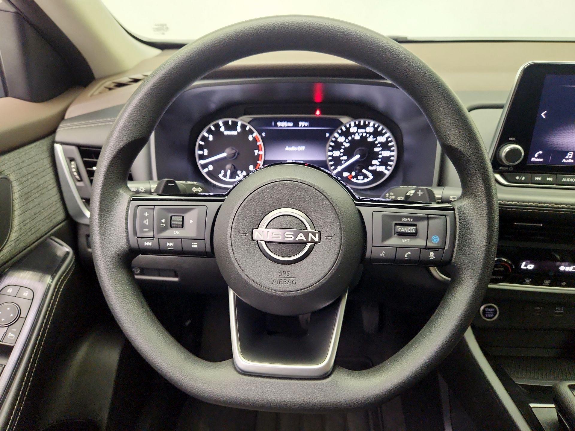 Thumbnail: 2023 Nissan Rogue - 10