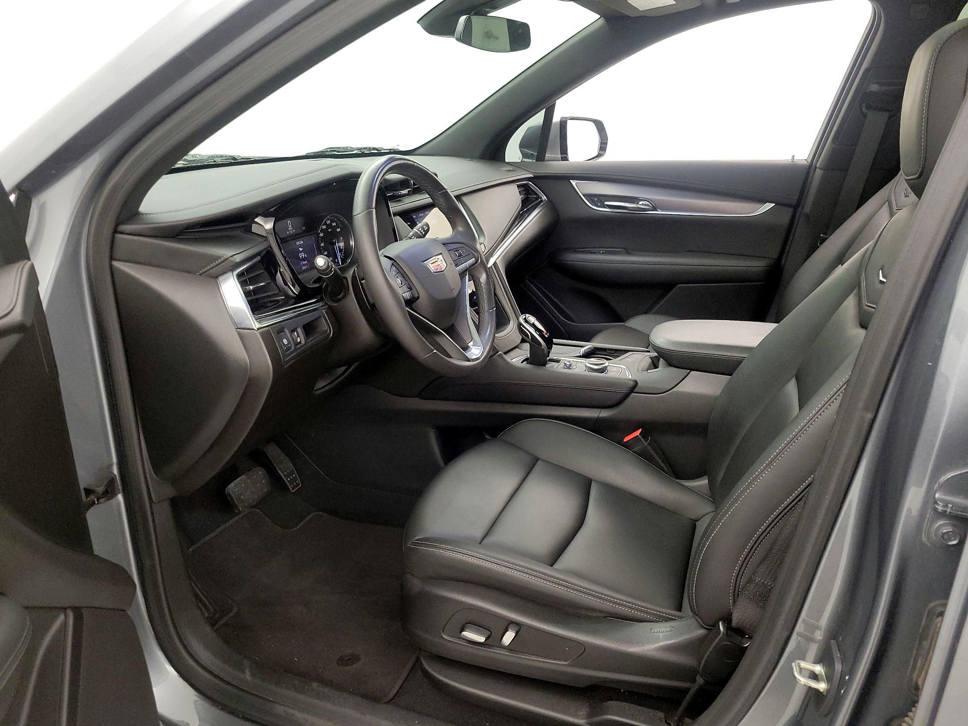 Thumbnail: 2021 Cadillac XT6 - 11