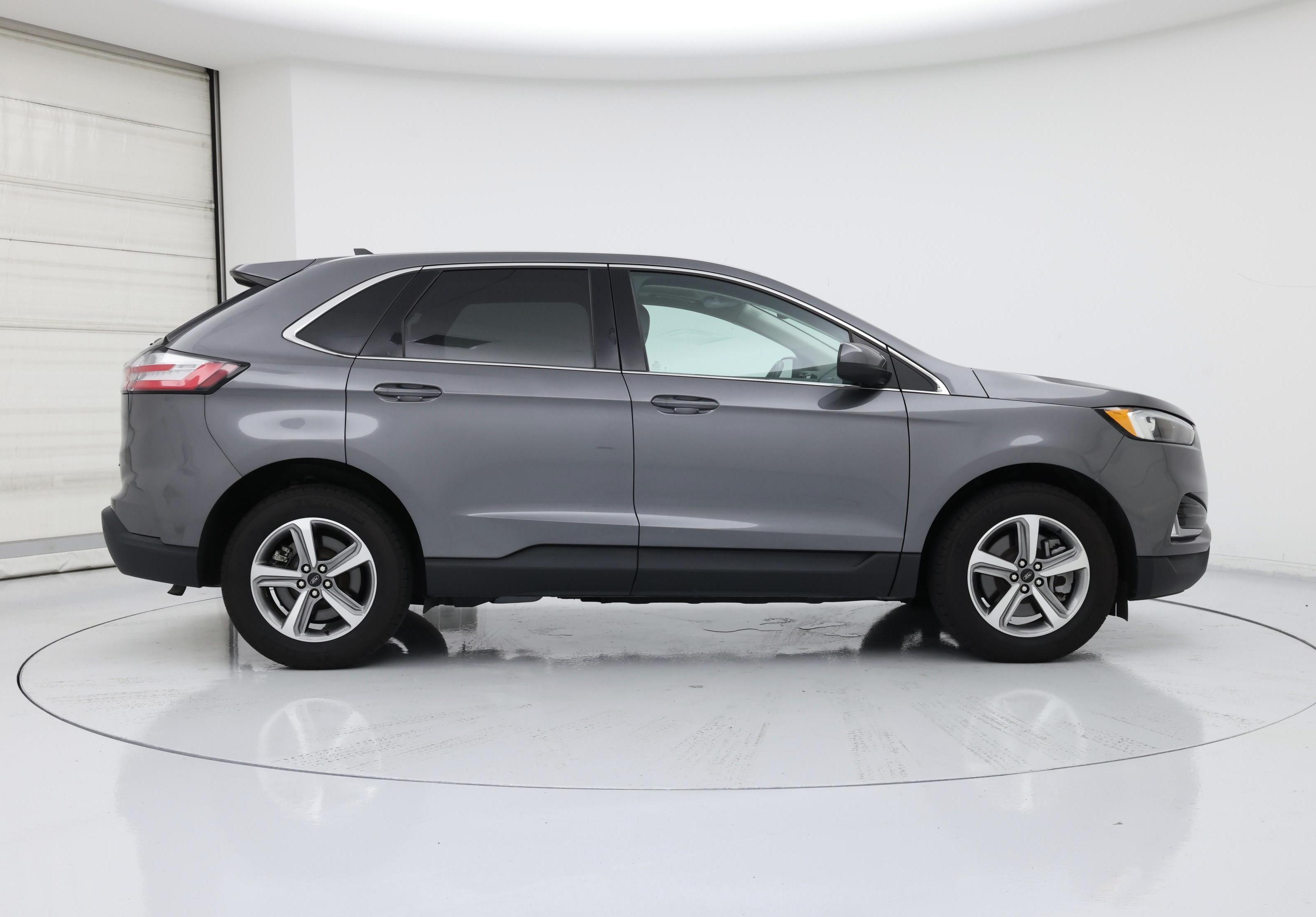 Thumbnail: 2023 Ford Edge - 7