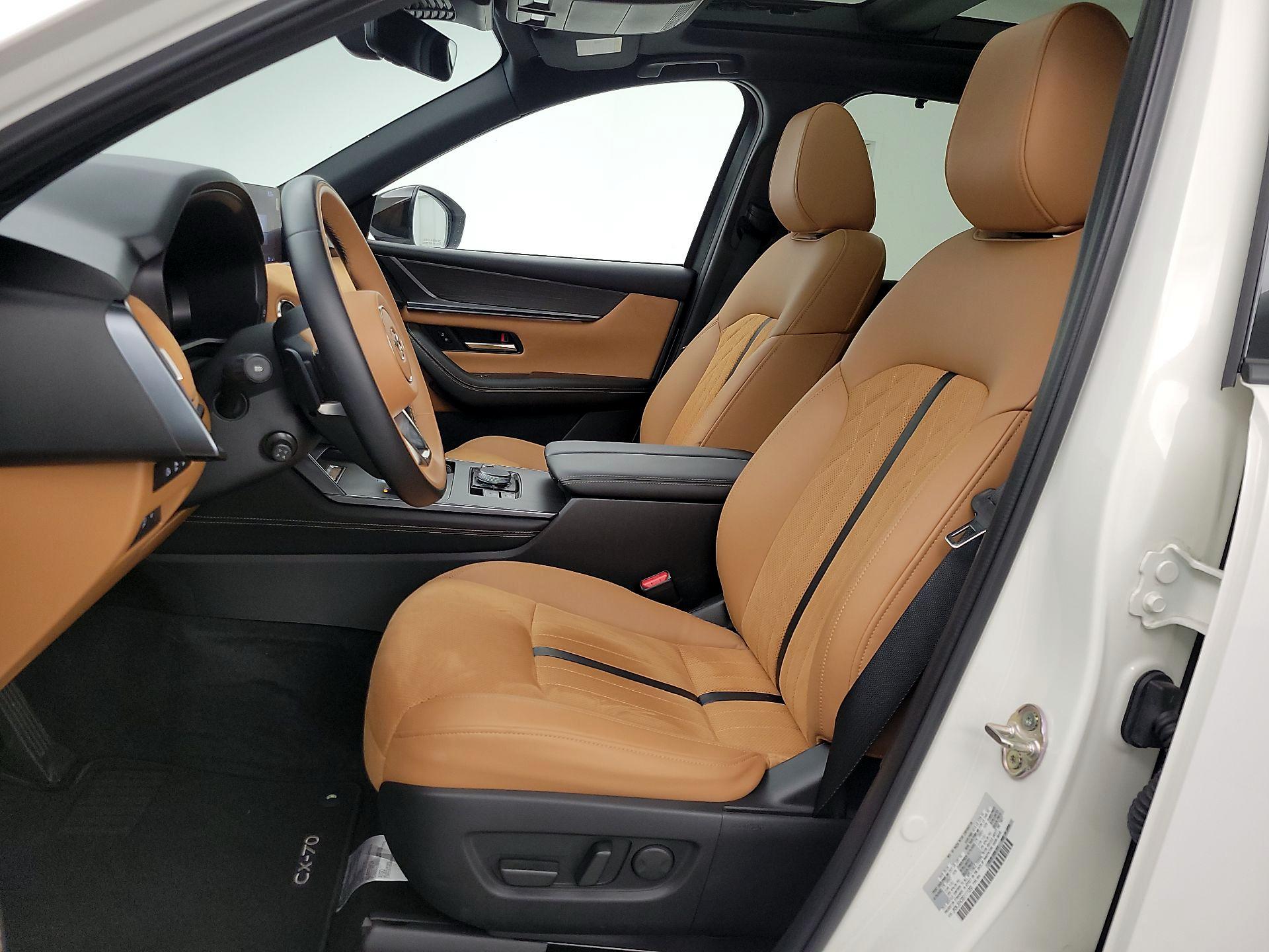 Thumbnail: 2025 Mazda CX-70 - 11