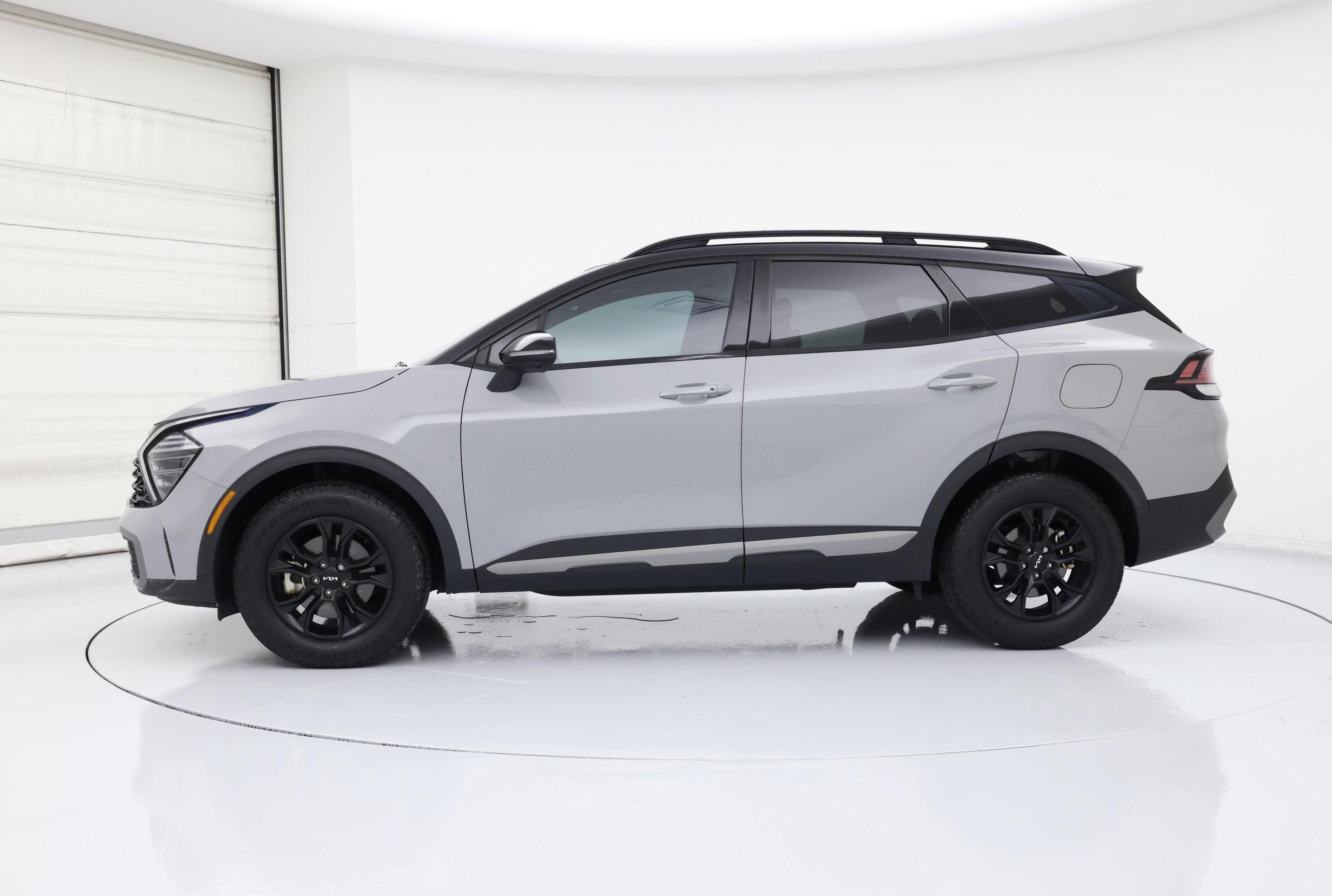 Thumbnail: 2023 Kia Sportage - 3