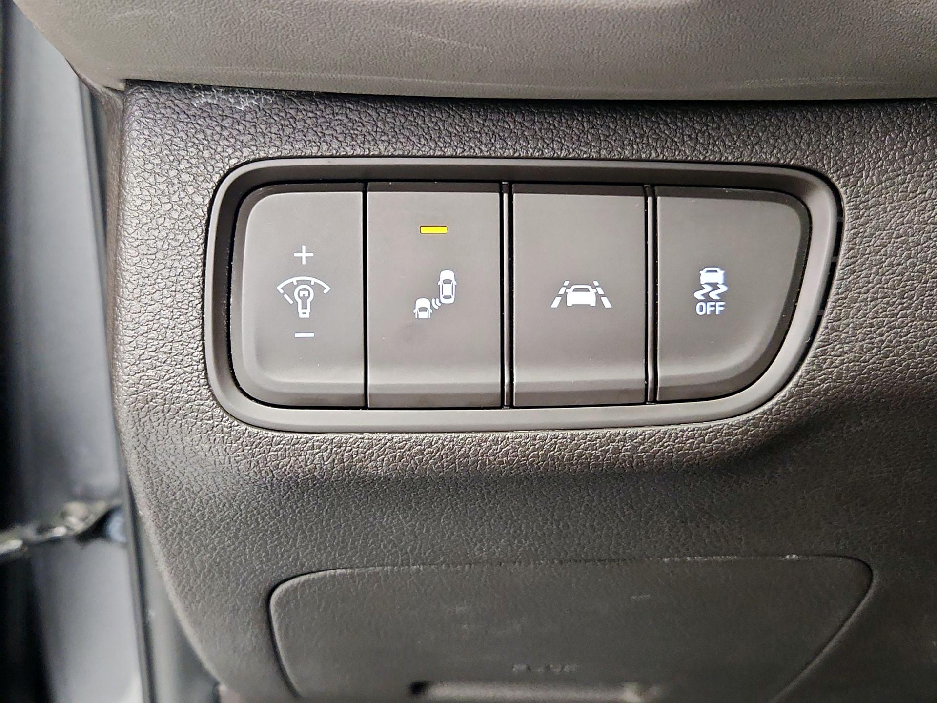 Thumbnail: 2019 Hyundai Santa Fe - 13