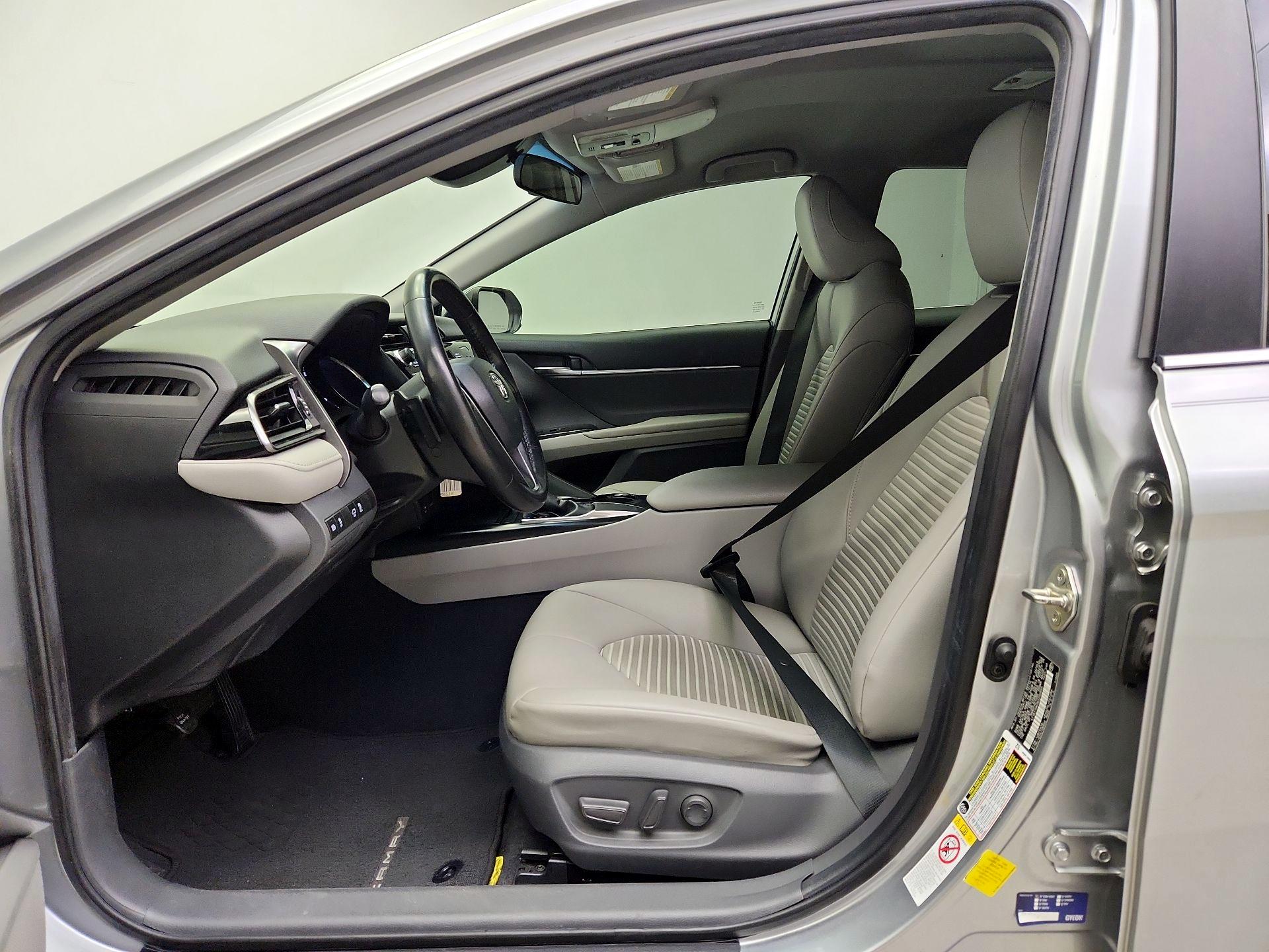 Thumbnail: 2019 Toyota Camry - 11