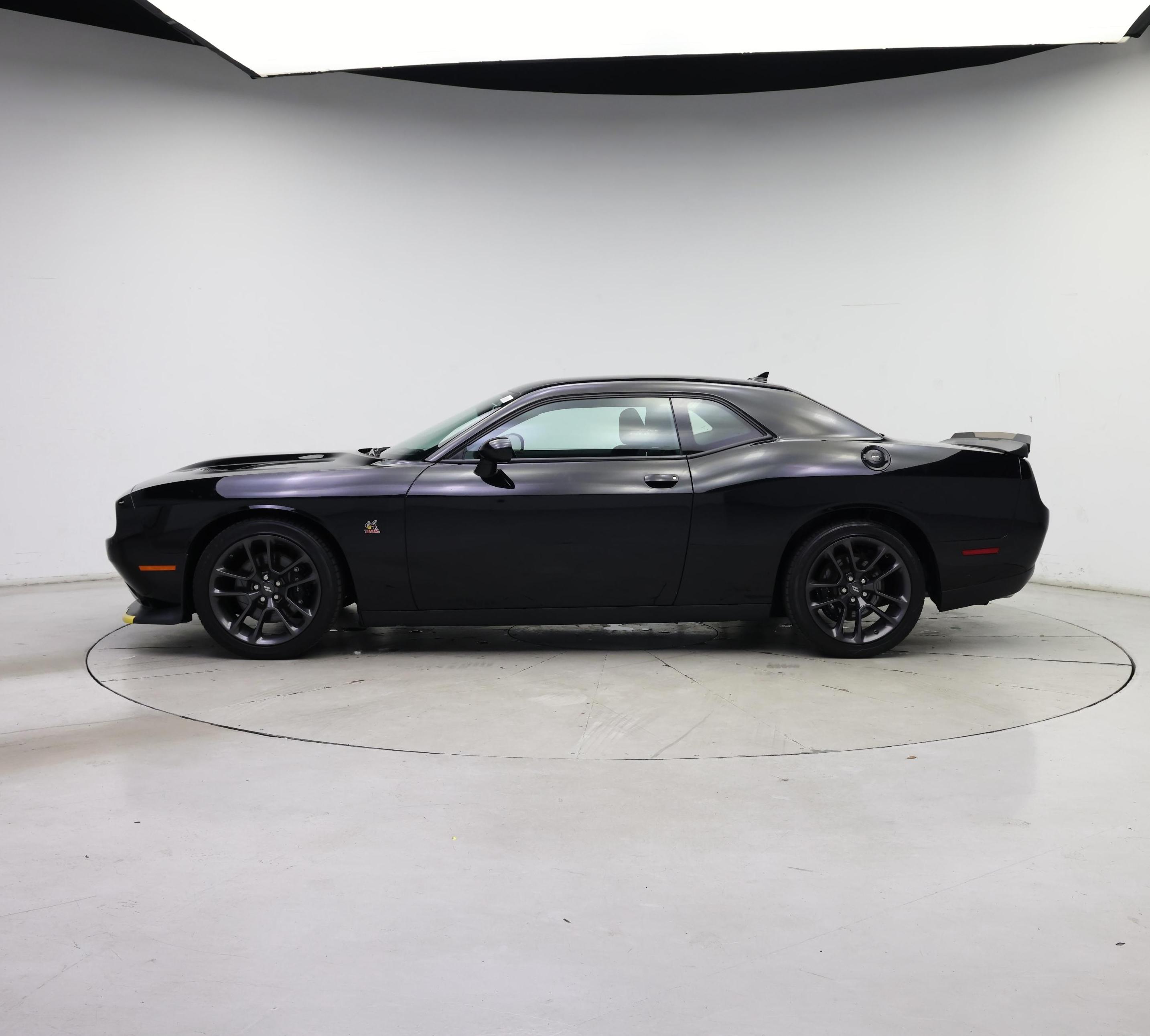Thumbnail: 2020 Dodge Challenger - 3
