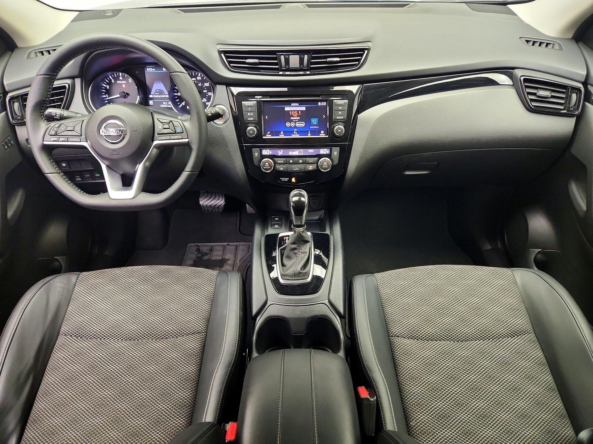 Thumbnail: 2022 Nissan Rogue Sport - 9