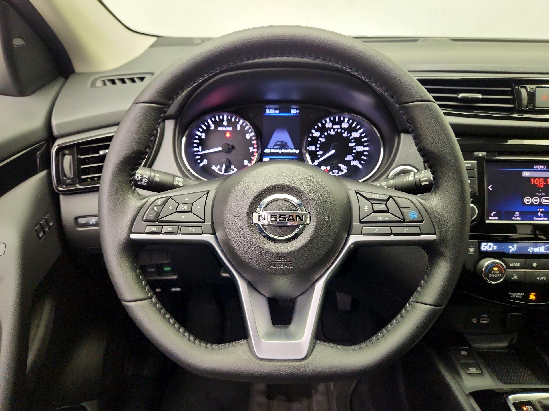 Thumbnail: 2022 Nissan Rogue Sport - 10