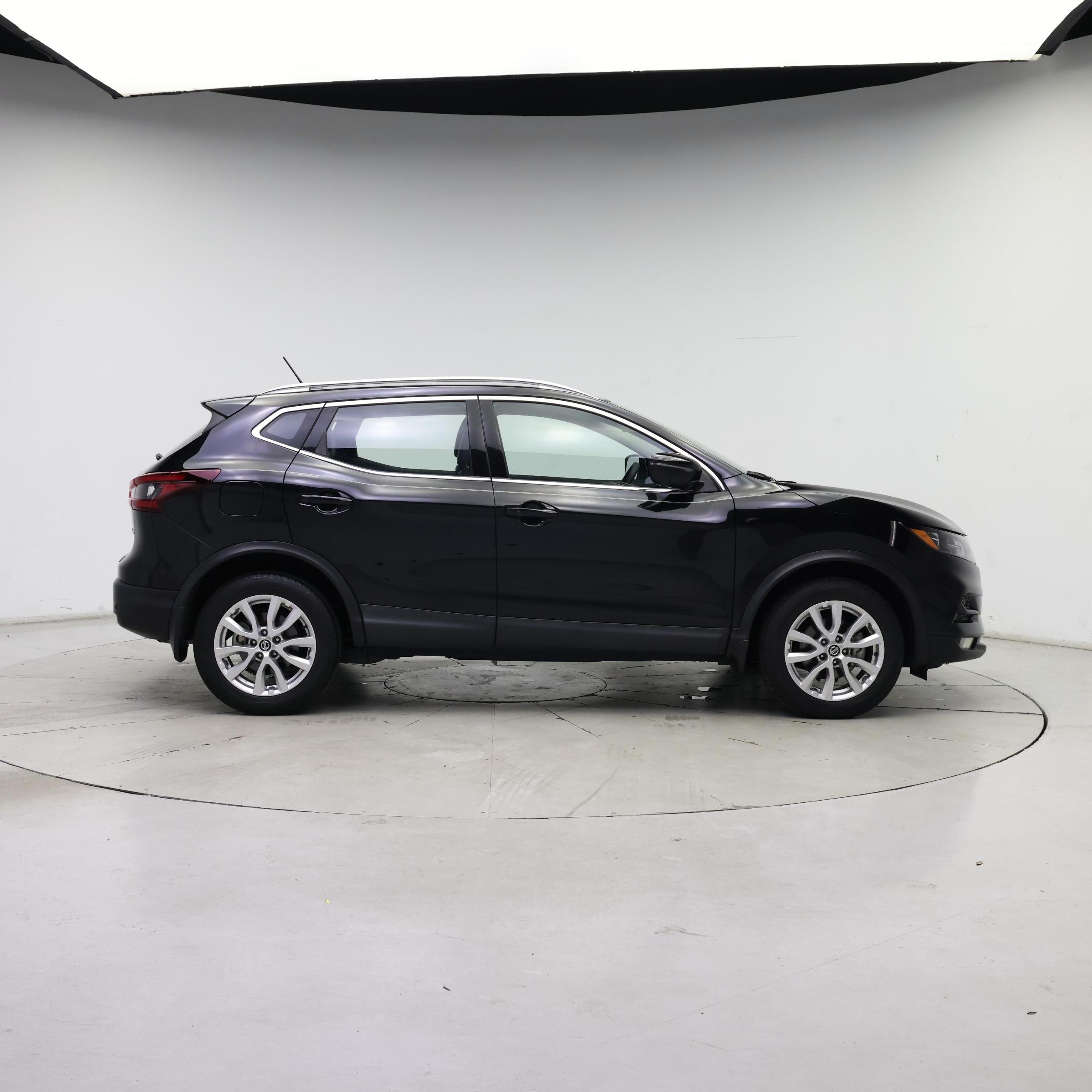 Thumbnail: 2022 Nissan Rogue Sport - 7