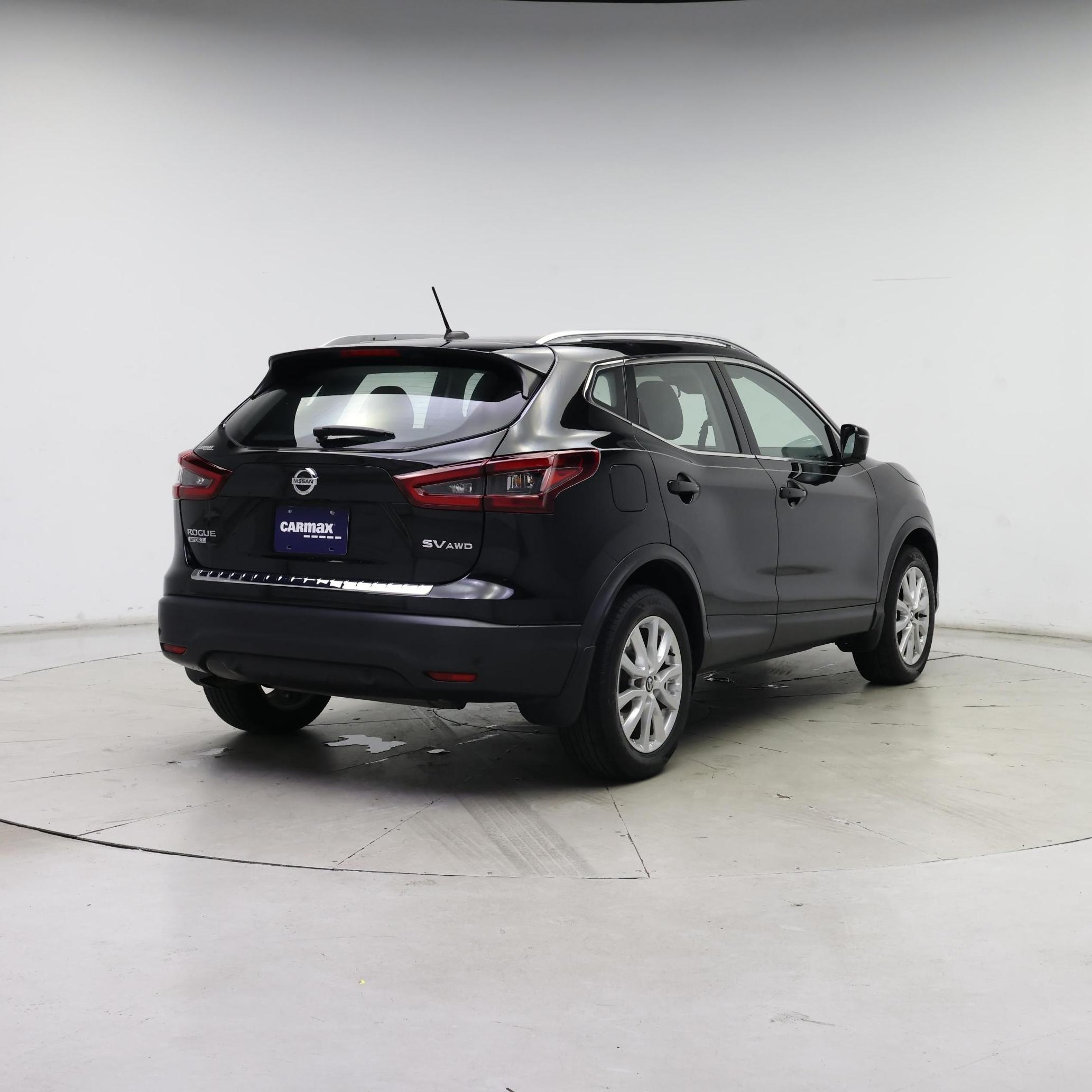 Thumbnail: 2022 Nissan Rogue Sport - 8