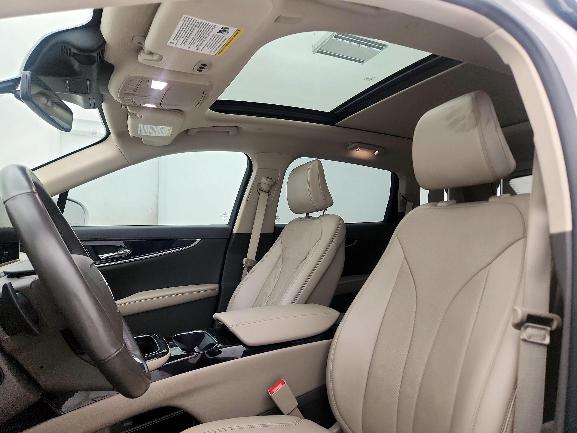Thumbnail: 2023 Lincoln Nautilus - 20