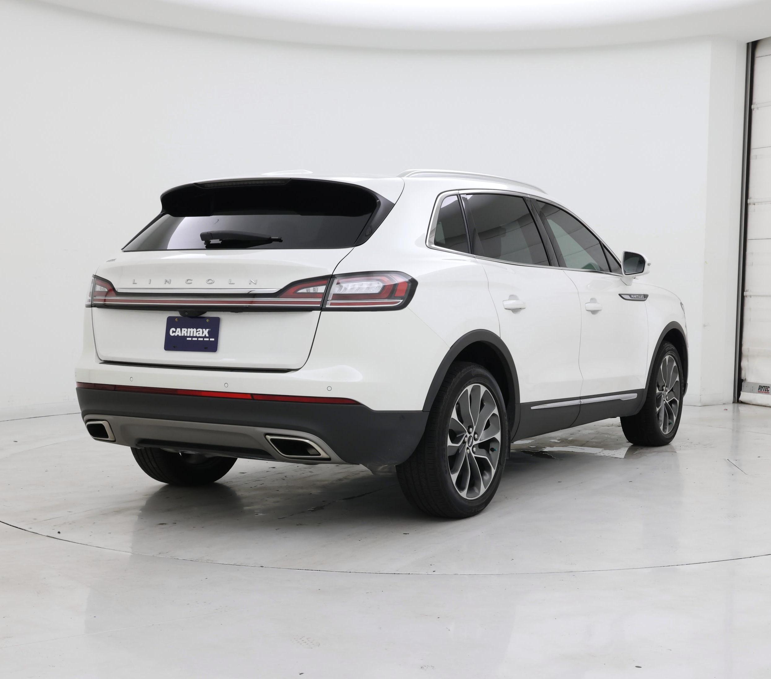 Thumbnail: 2023 Lincoln Nautilus - 8