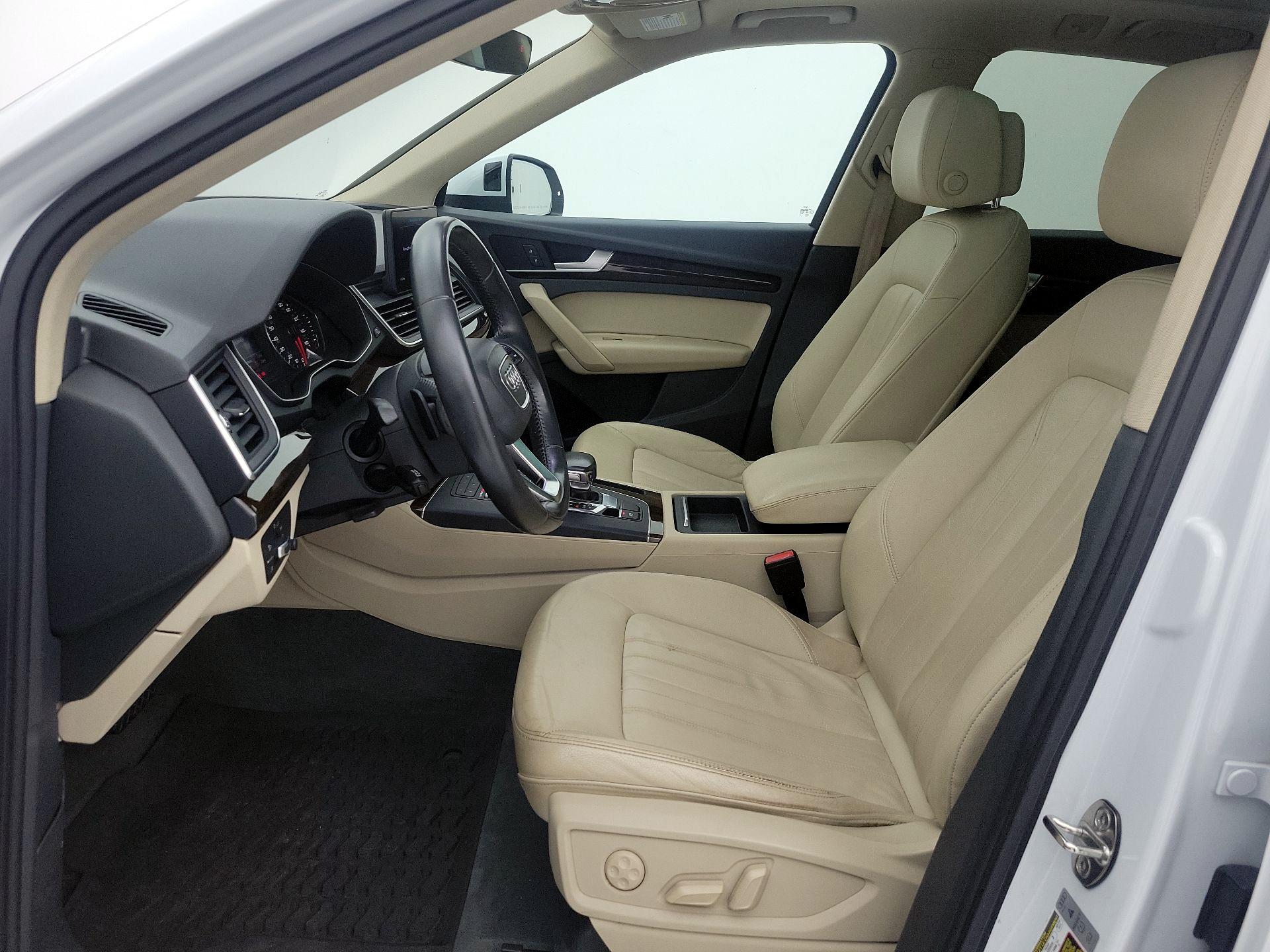 Thumbnail: 2019 Audi Q5 - 11