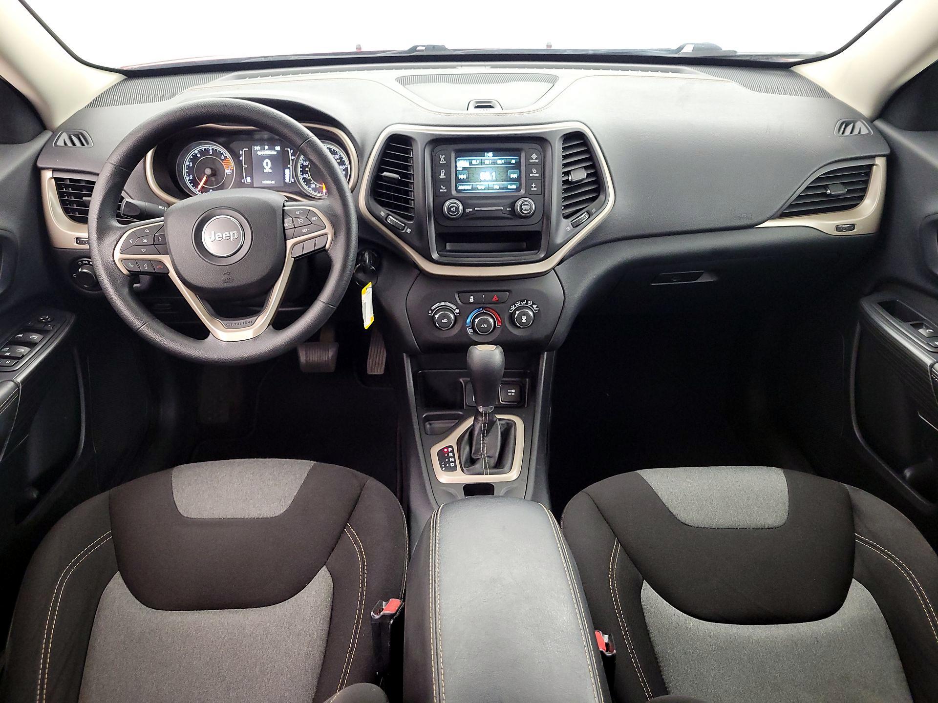 Thumbnail: 2016 Jeep Cherokee - 9