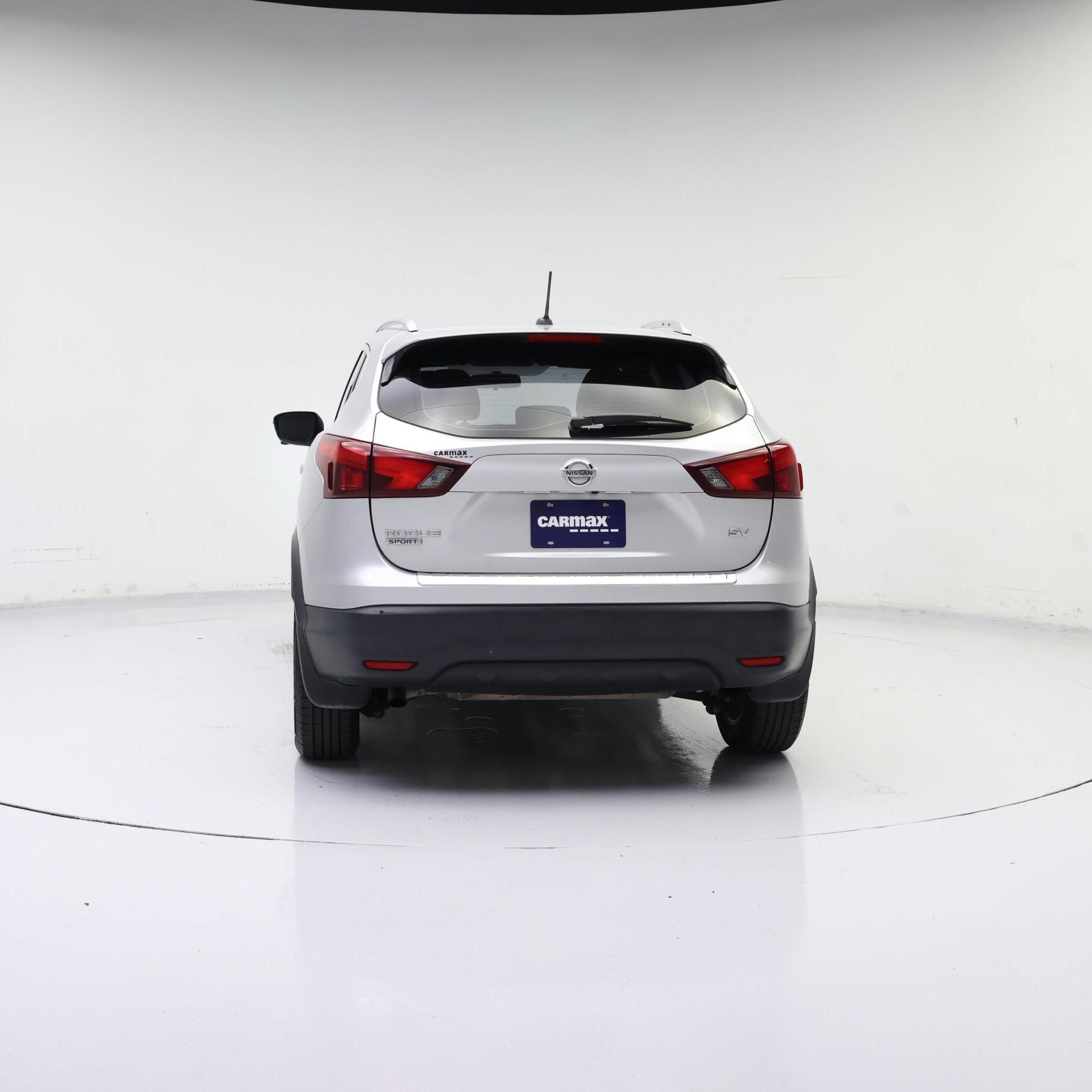 Thumbnail: 2017 Nissan Rogue Sport - 6