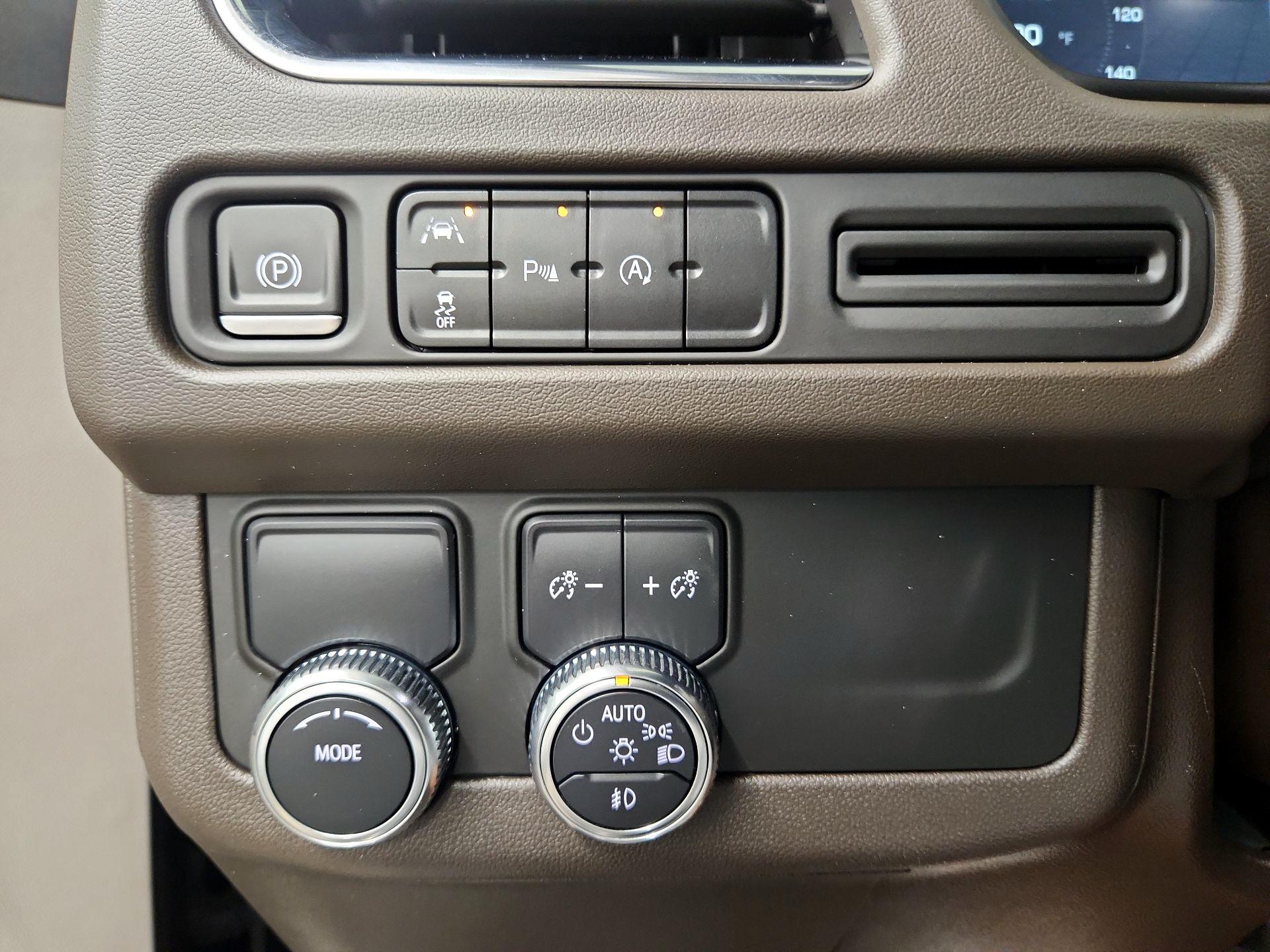 Thumbnail: 2023 GMC Yukon - 11
