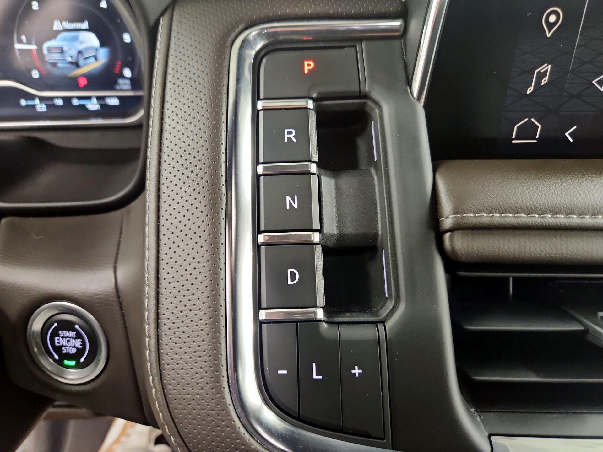 Thumbnail: 2023 GMC Yukon - 15