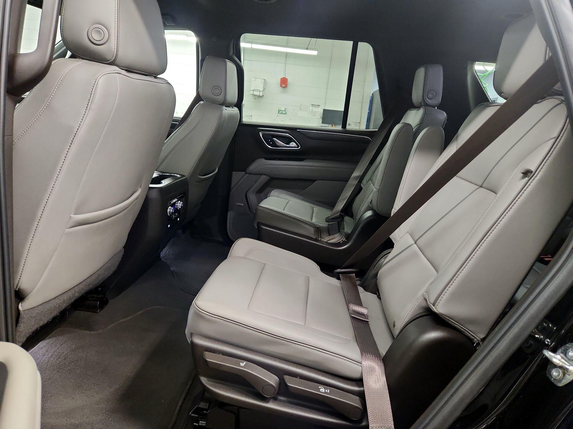 Thumbnail: 2023 GMC Yukon - 17