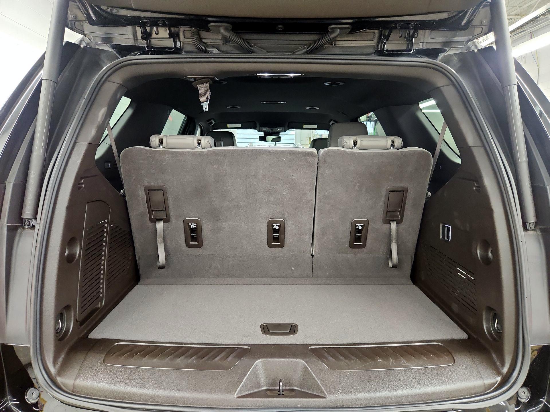 Thumbnail: 2023 GMC Yukon - 19