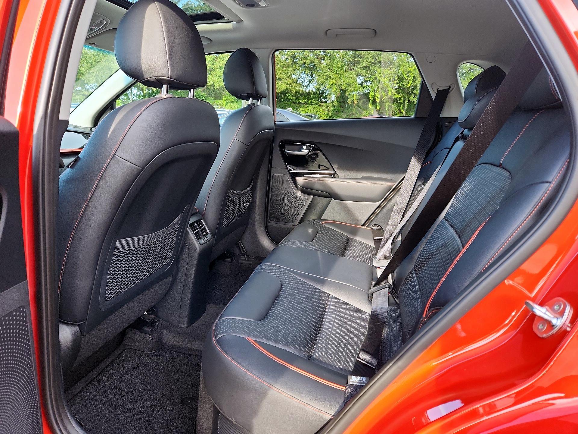 Thumbnail: 2021 Kia Niro - 19