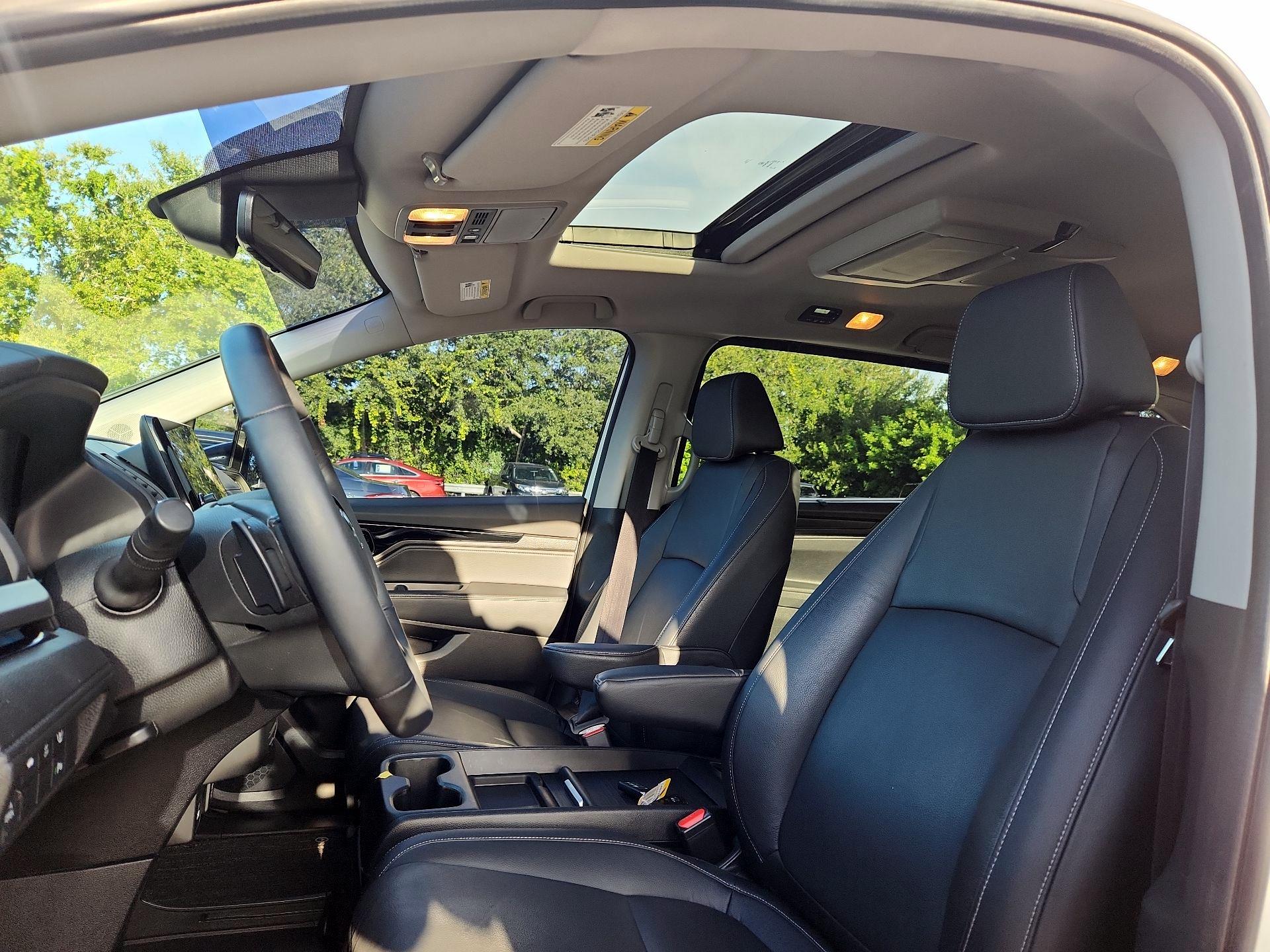 Thumbnail: 2022 Honda Odyssey - 18