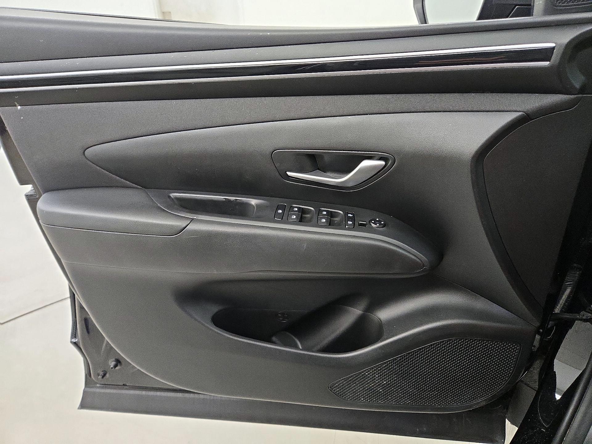 Thumbnail: 2023 Hyundai Tucson - 12