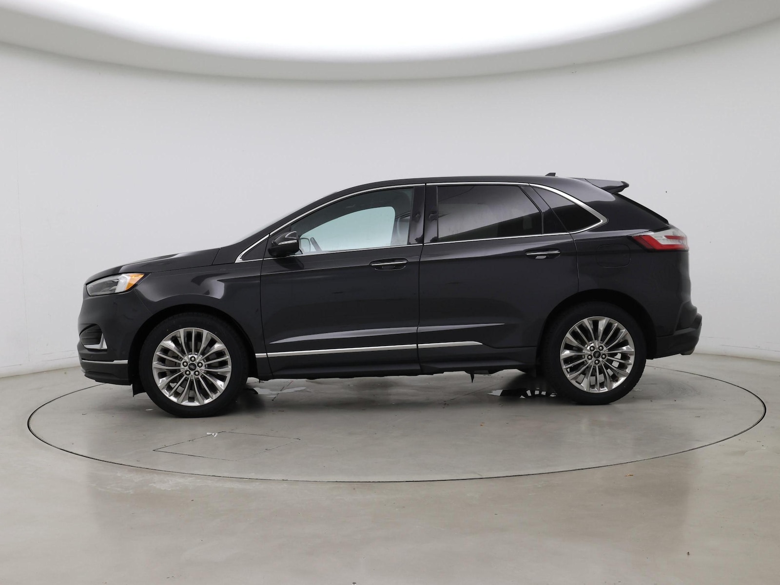 Image of 2021 Ford Edge Titanium