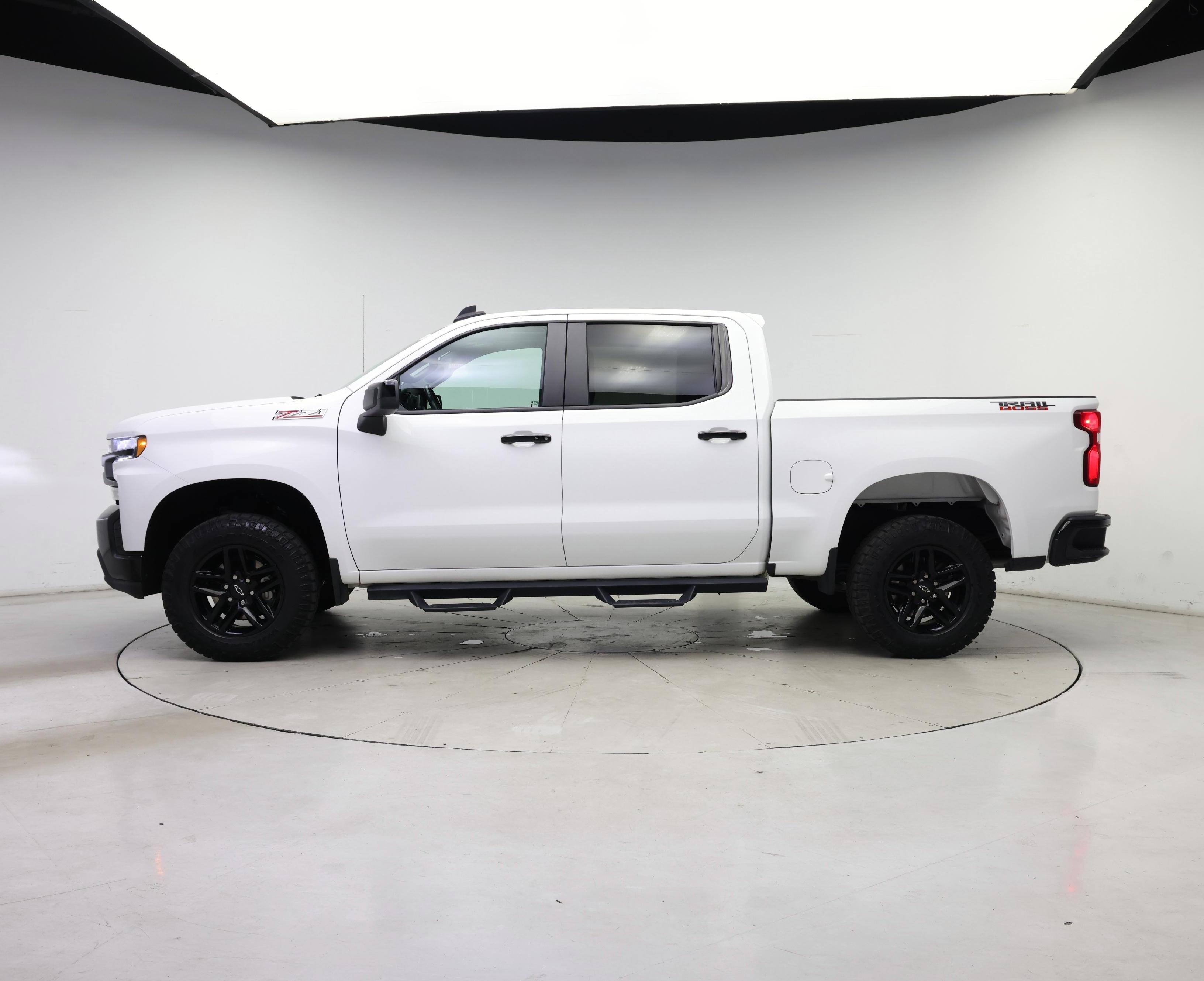 Thumbnail: 2021 Chevrolet Silverado 1500 - 3