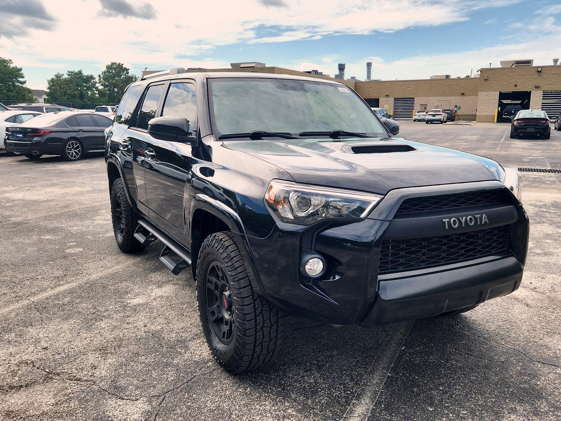 Thumbnail: 2018 Toyota 4Runner - 1
