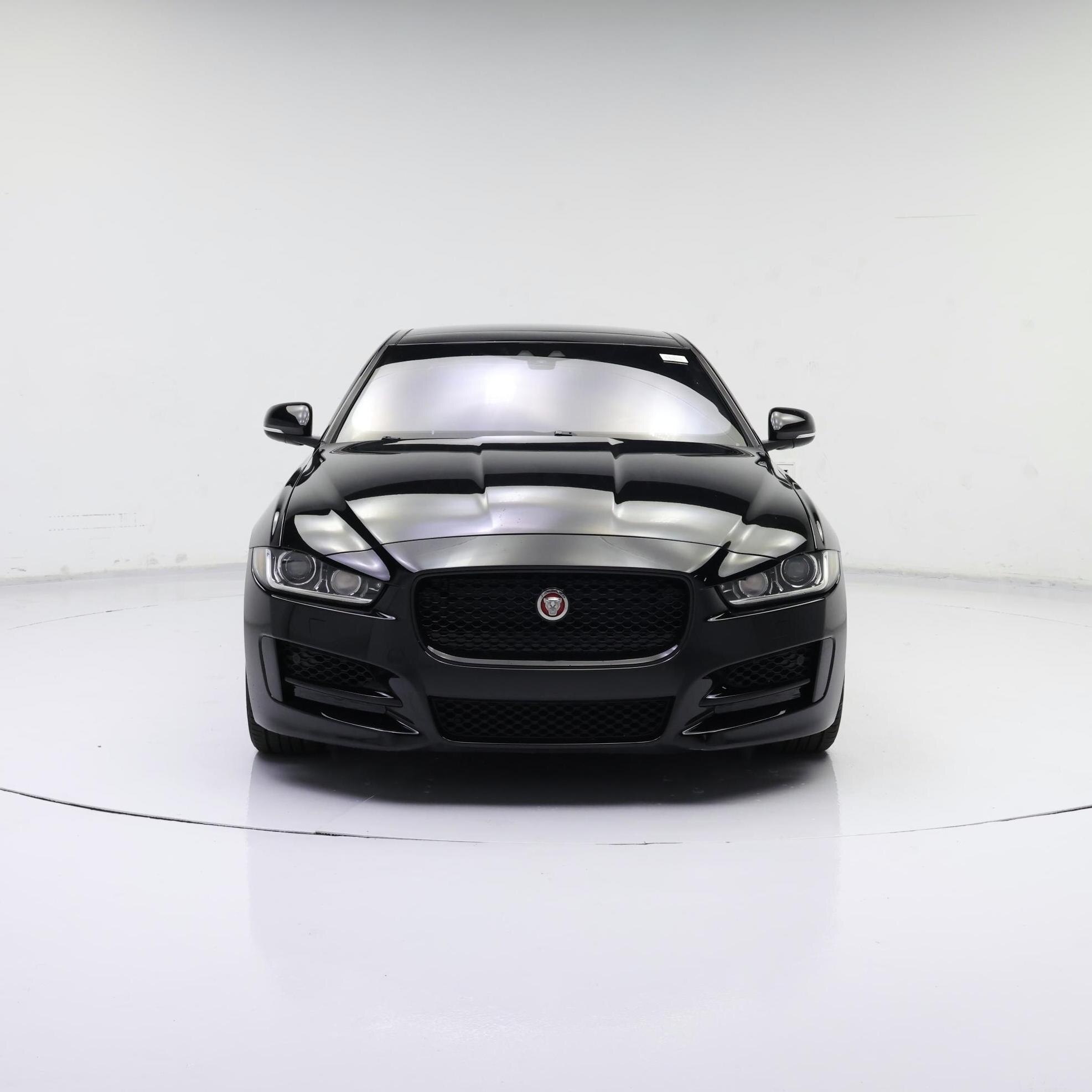 Thumbnail: 2017 Jaguar XE - 5