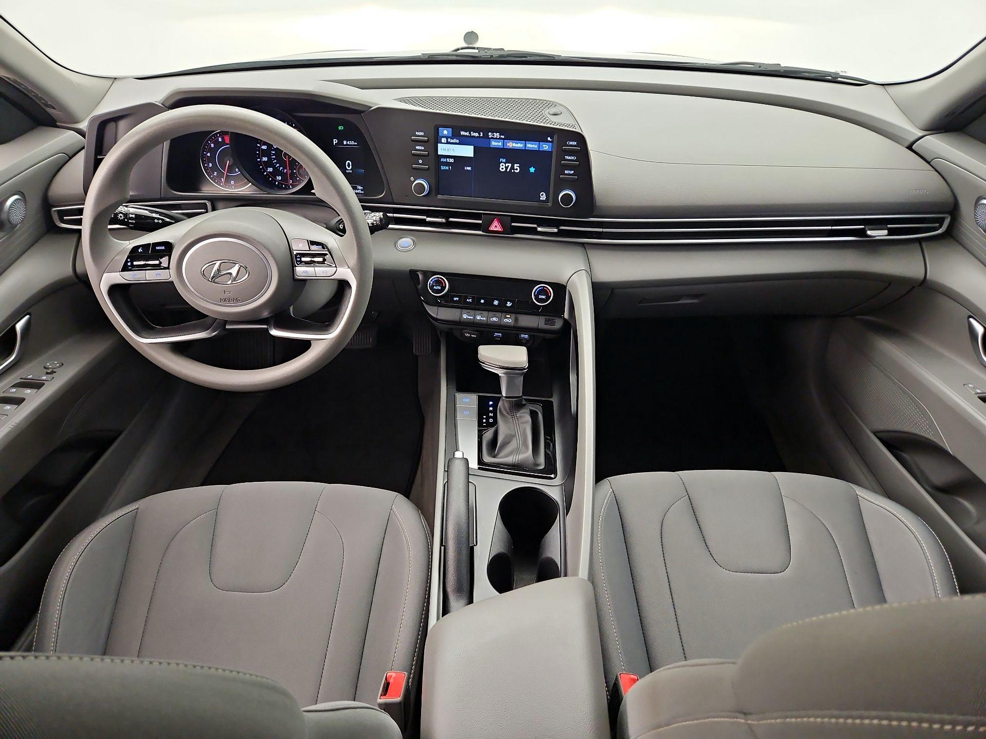 Thumbnail: 2022 Hyundai Elantra - 9