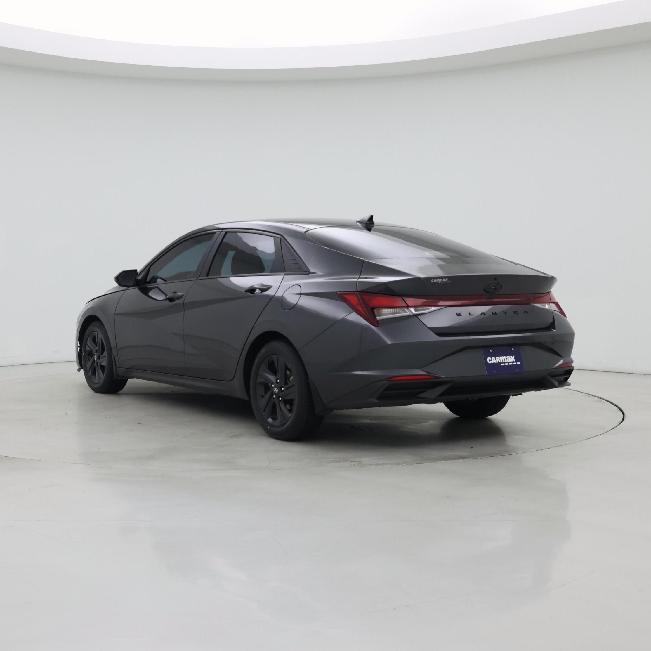 Thumbnail: 2022 Hyundai Elantra - 2