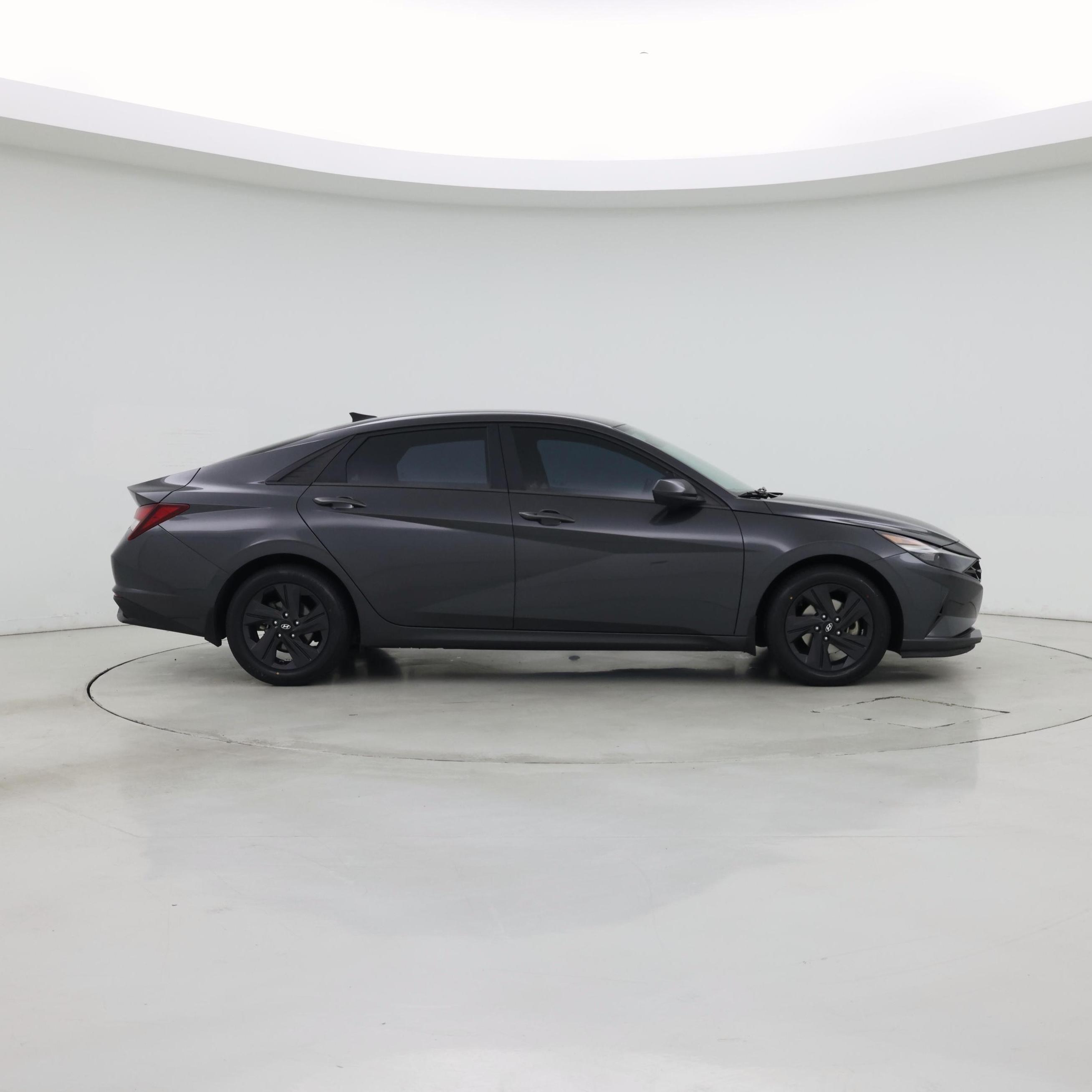 Thumbnail: 2022 Hyundai Elantra - 7