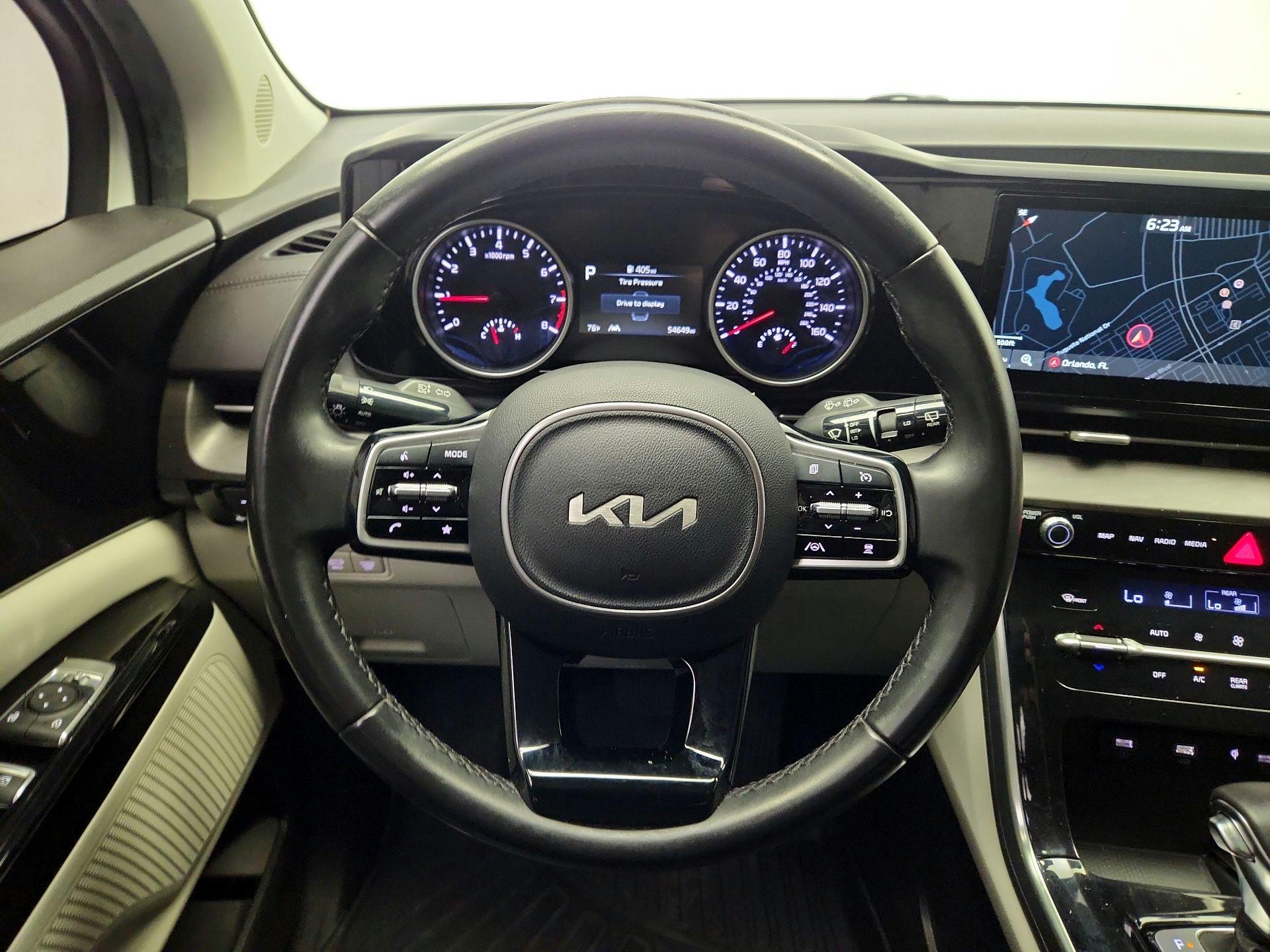 Thumbnail: 2022 Kia Carnival - 10