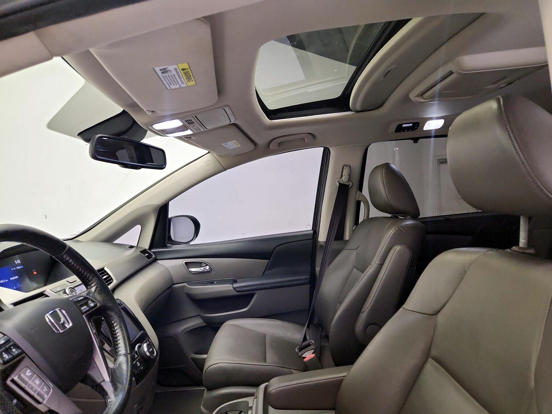 Thumbnail: 2015 Honda Odyssey - 20