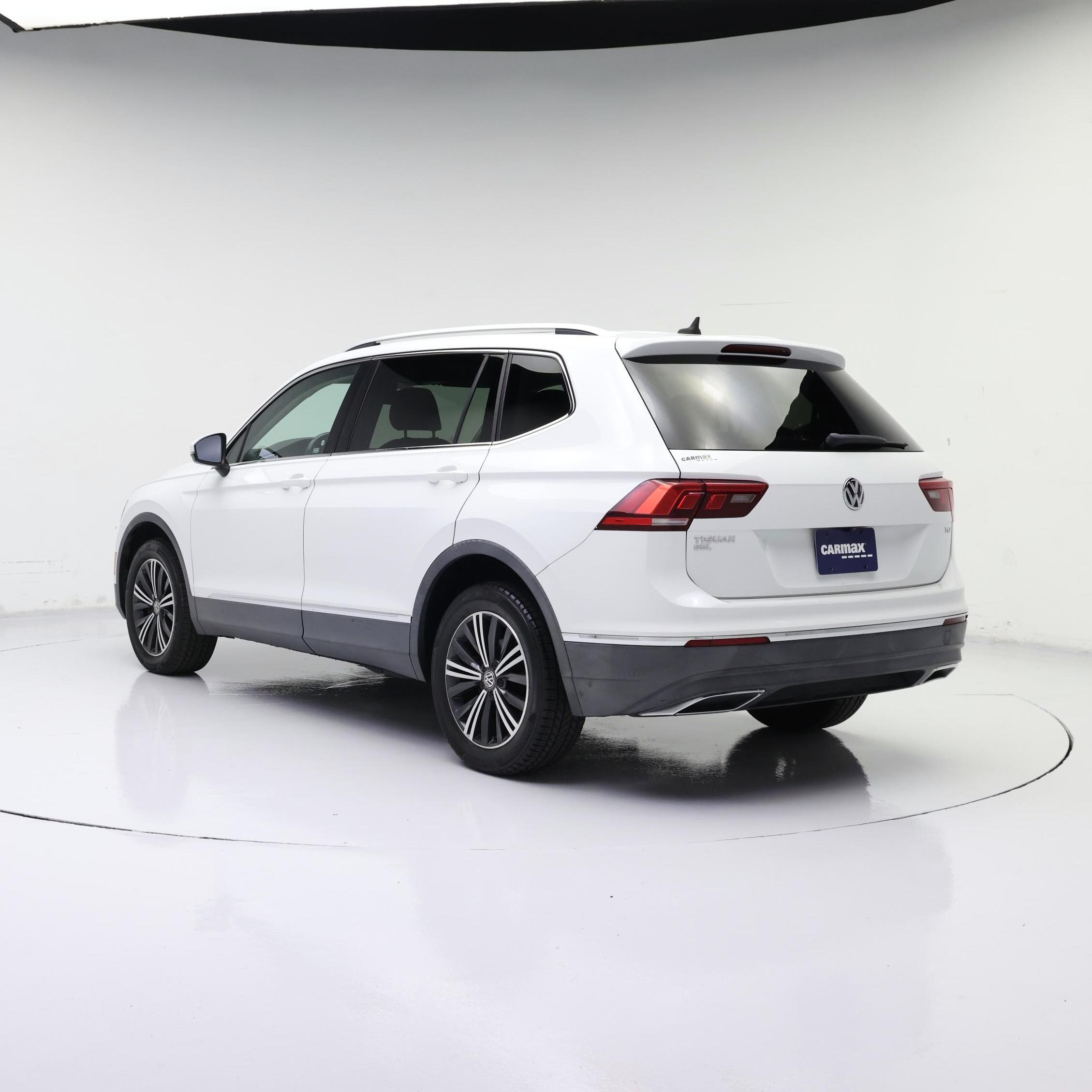 Thumbnail: 2018 Volkswagen Tiguan - 2