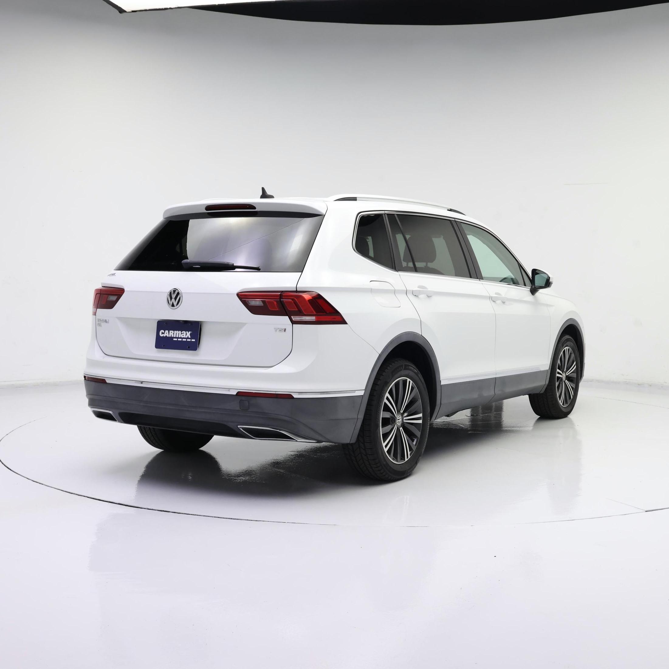 Thumbnail: 2018 Volkswagen Tiguan - 8