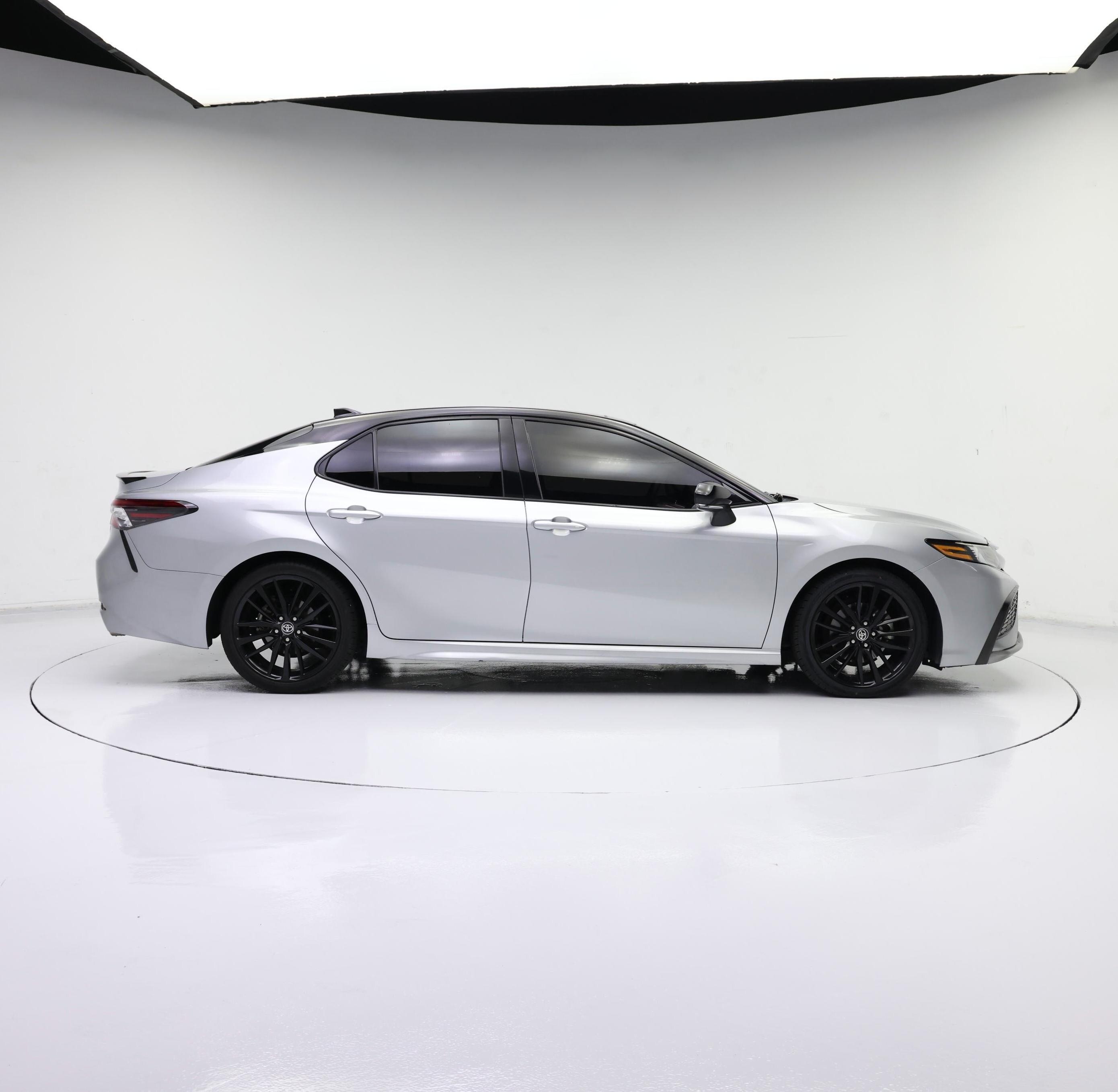 Thumbnail: 2021 Toyota Camry - 7