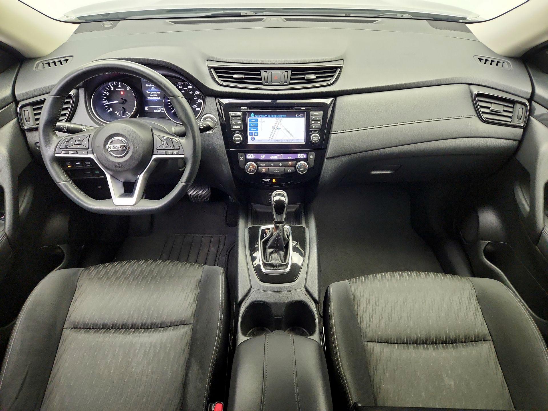 Thumbnail: 2017 Nissan Rogue - 9
