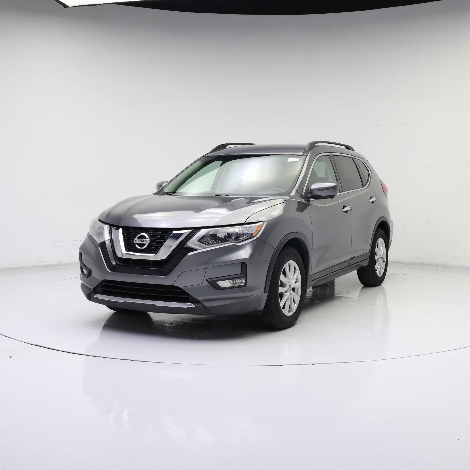 Thumbnail: 2017 Nissan Rogue - 4