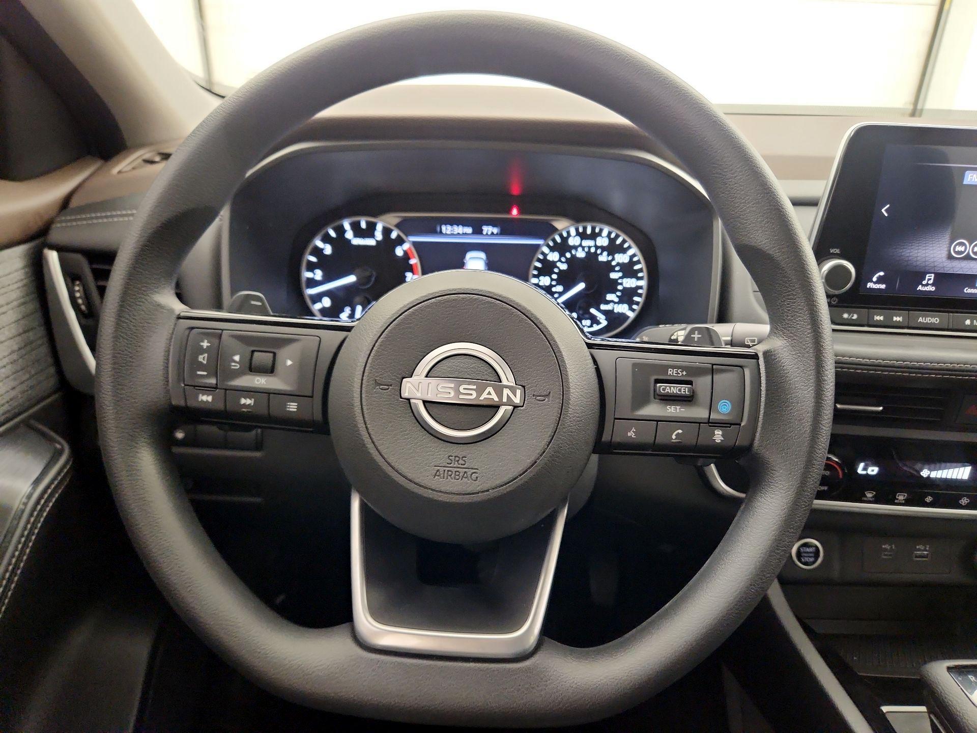 Thumbnail: 2023 Nissan Rogue - 10