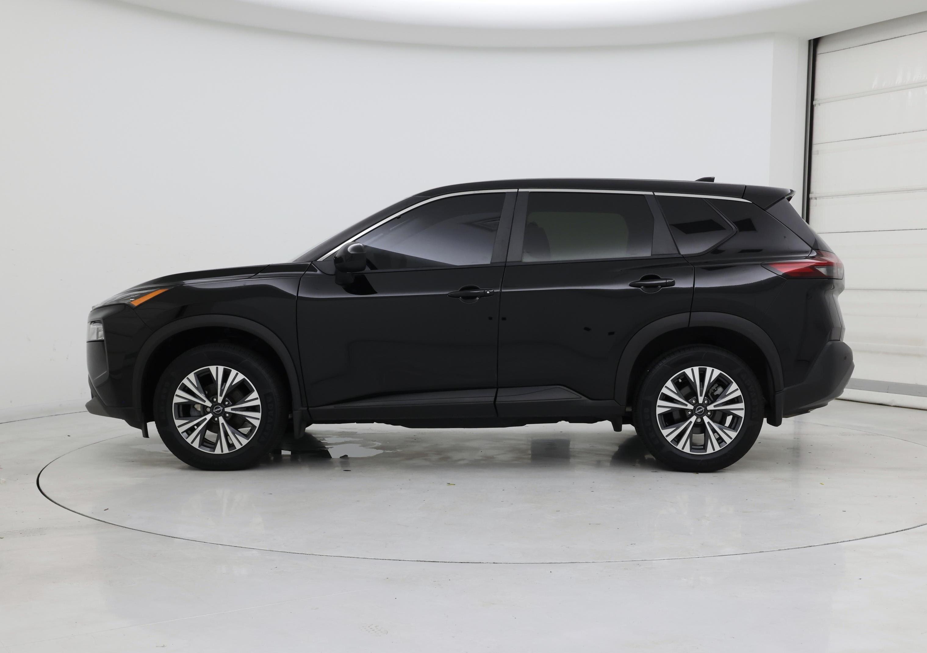 Thumbnail: 2023 Nissan Rogue - 3
