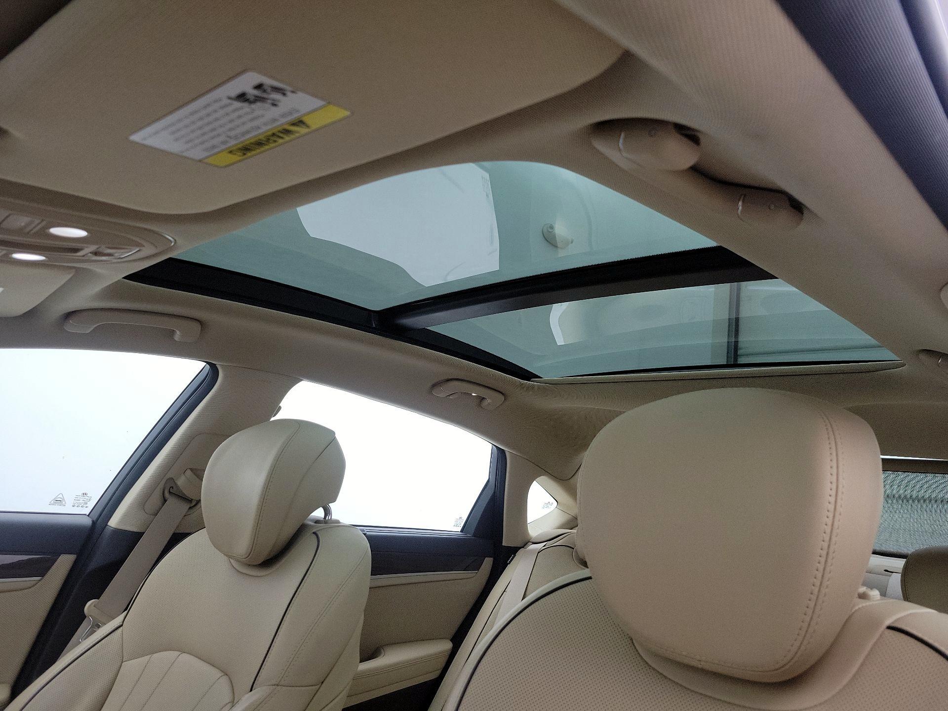 Thumbnail: 2015 Hyundai Genesis - 20