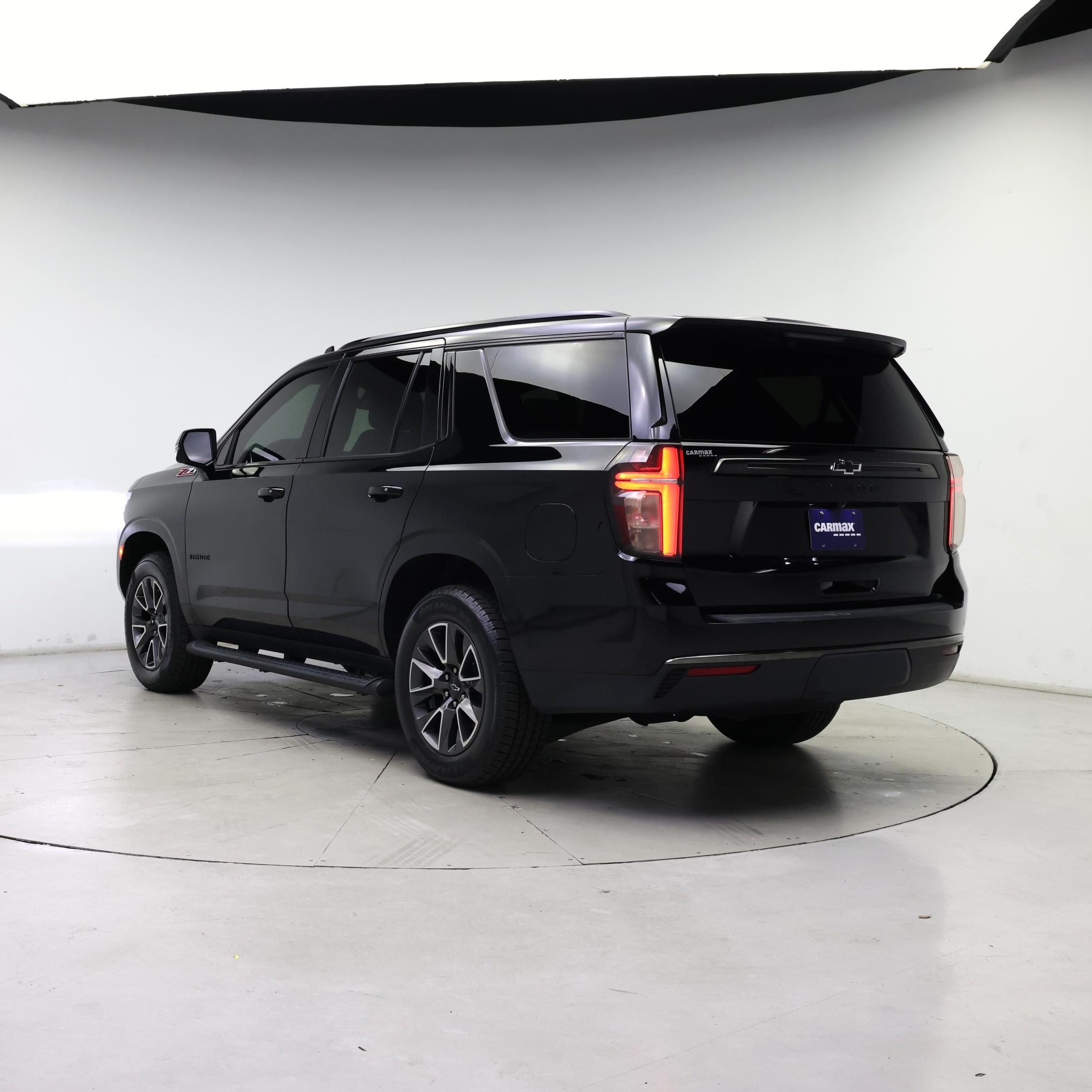 Thumbnail: 2022 Chevrolet Tahoe - 2